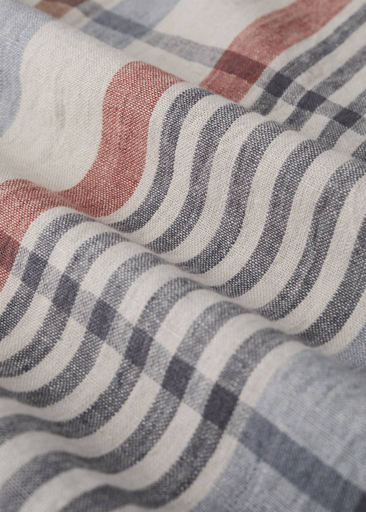 Linen check tablecloth for 6 to 8 place settings — Light/Pastel Grey