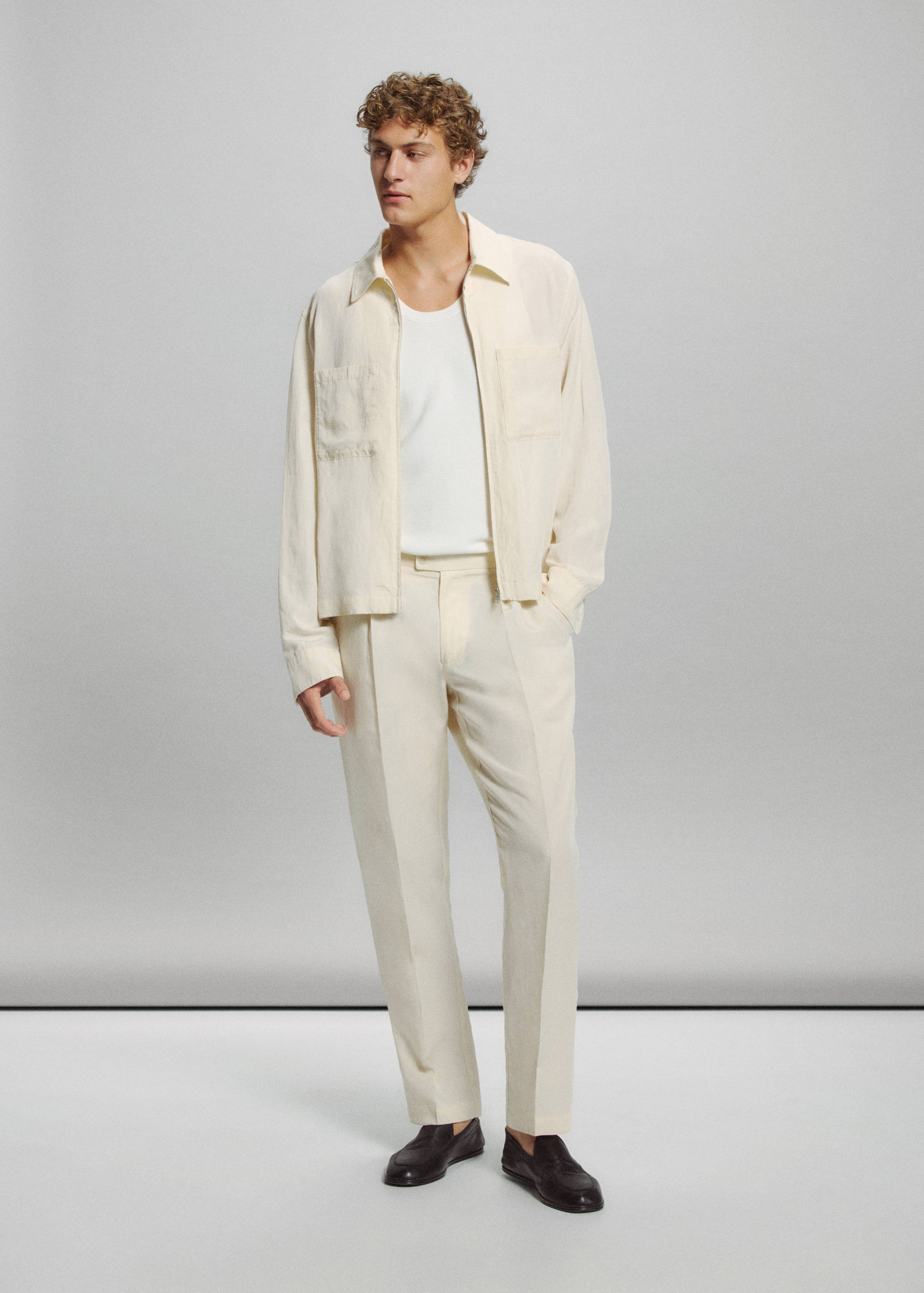 Slim fit lyocell linen jacket with pockets - General plane