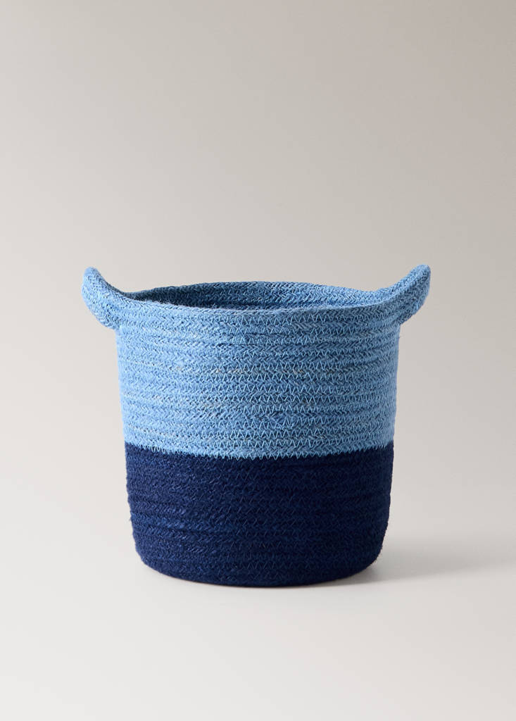 Medium round jute basket with handles — Blue