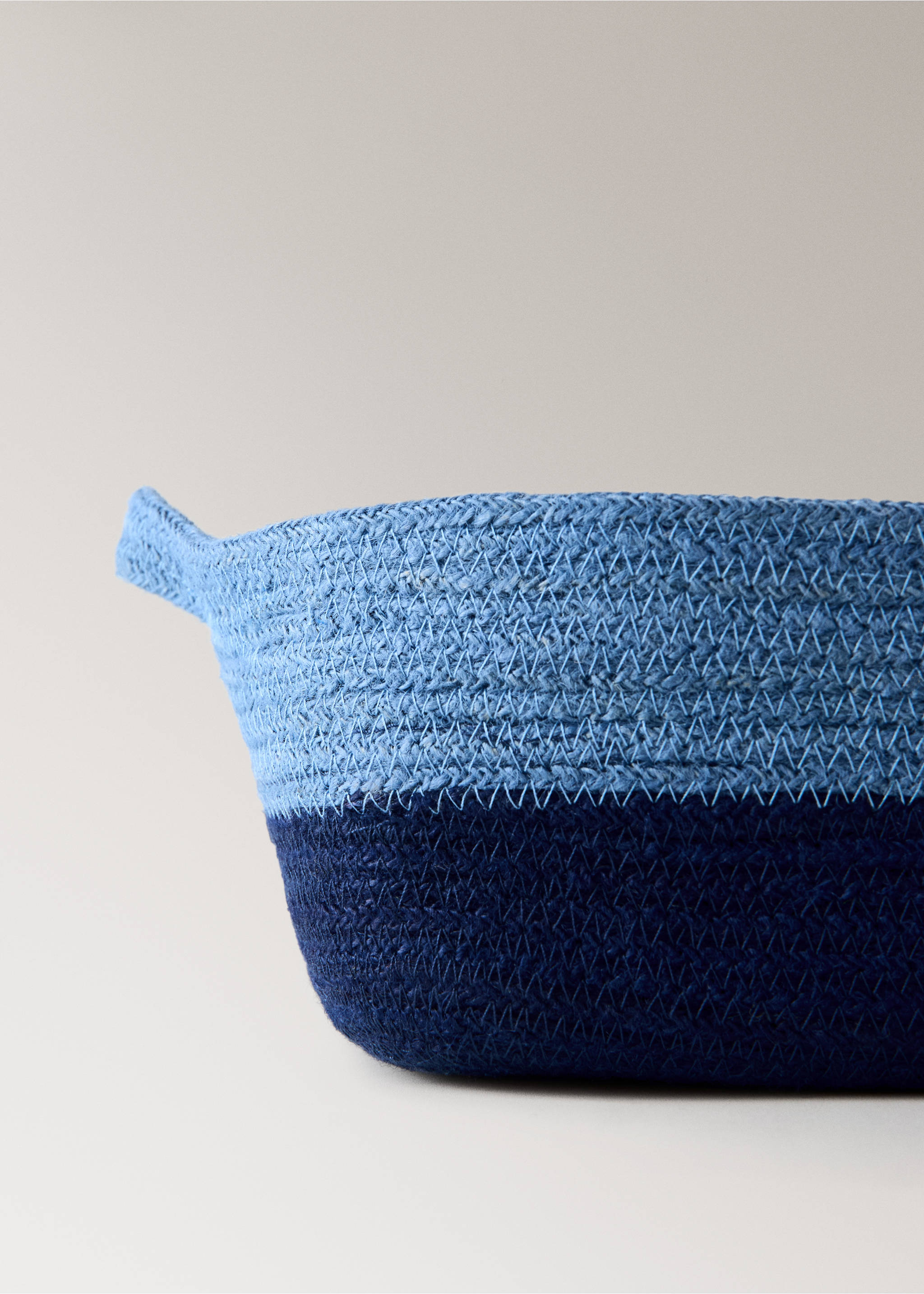Korb 100% Jute mit Griffen - Detail des Artikels 2, Blau. Ref: 37002909-00.