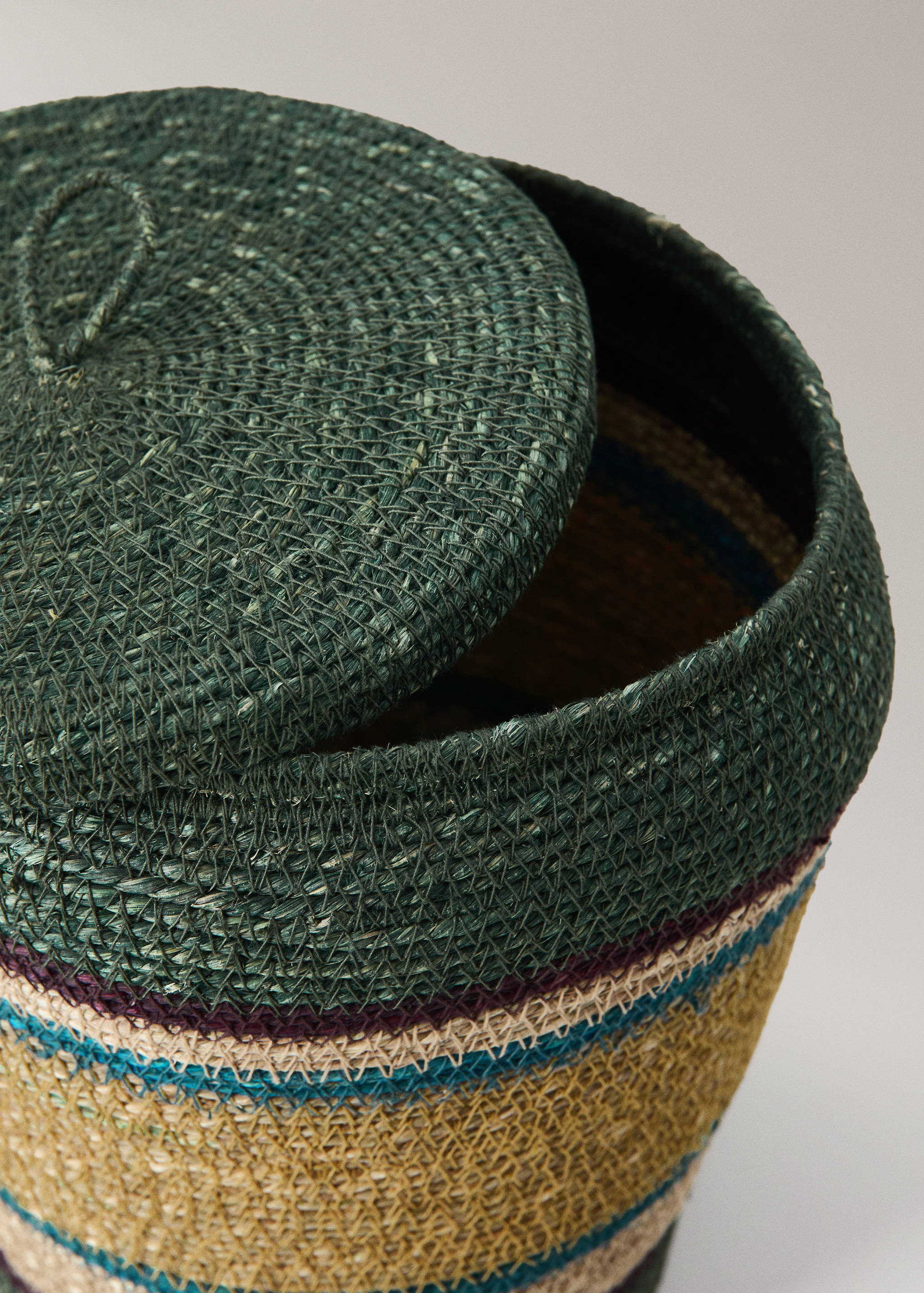Multistripe seaweed box - Details of the article 1