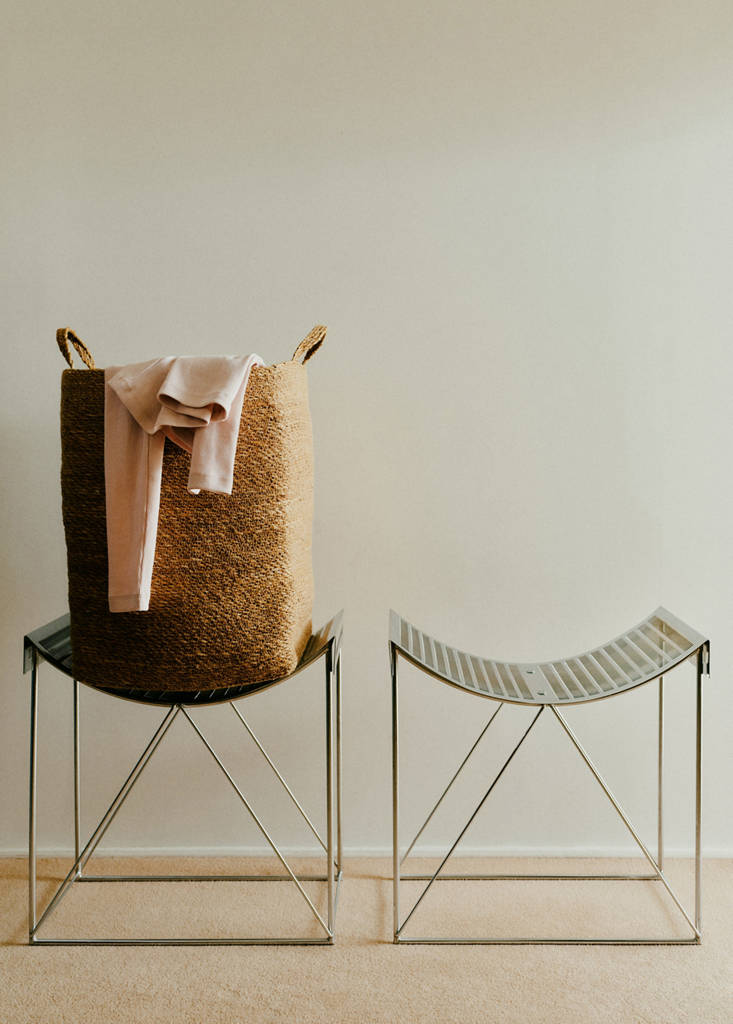 Medium natural fibre rectangular basket — Brown