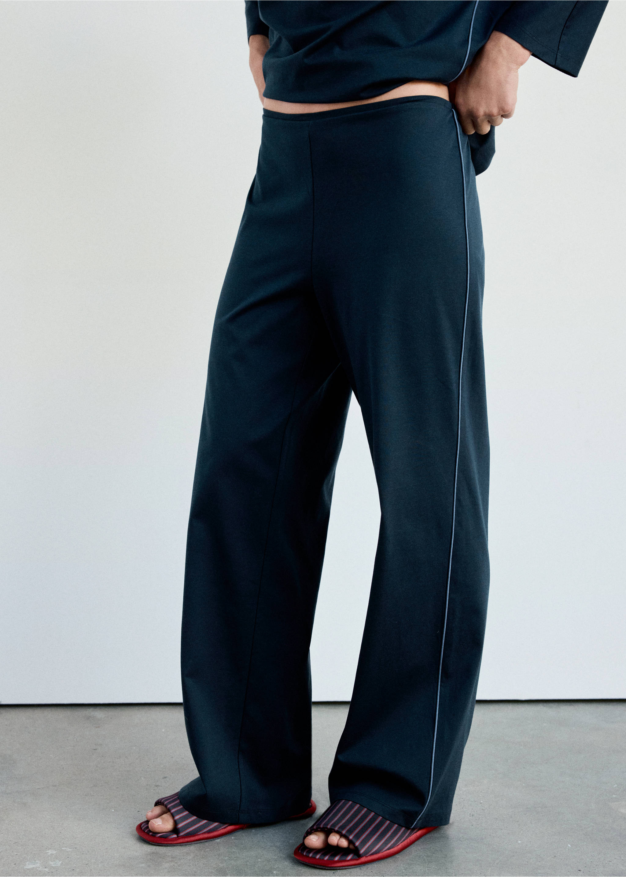 Navy blue pyjama trousers with straight legs and light blue piping., Navy. Ref: 37002929-00.