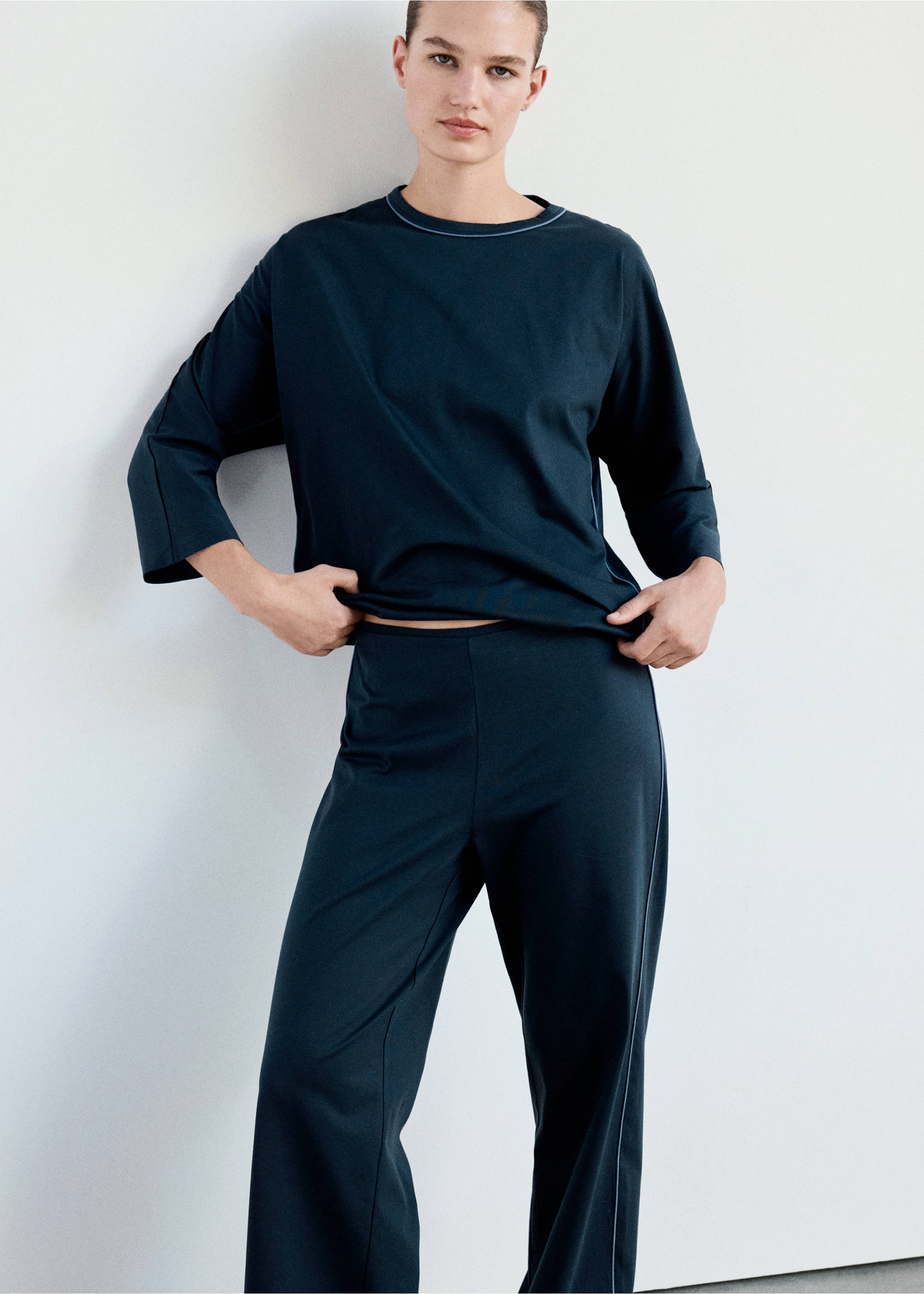 Dark green pyjama trousers with straight legs and contrast piping., Navy. Ref: 37002929-00.