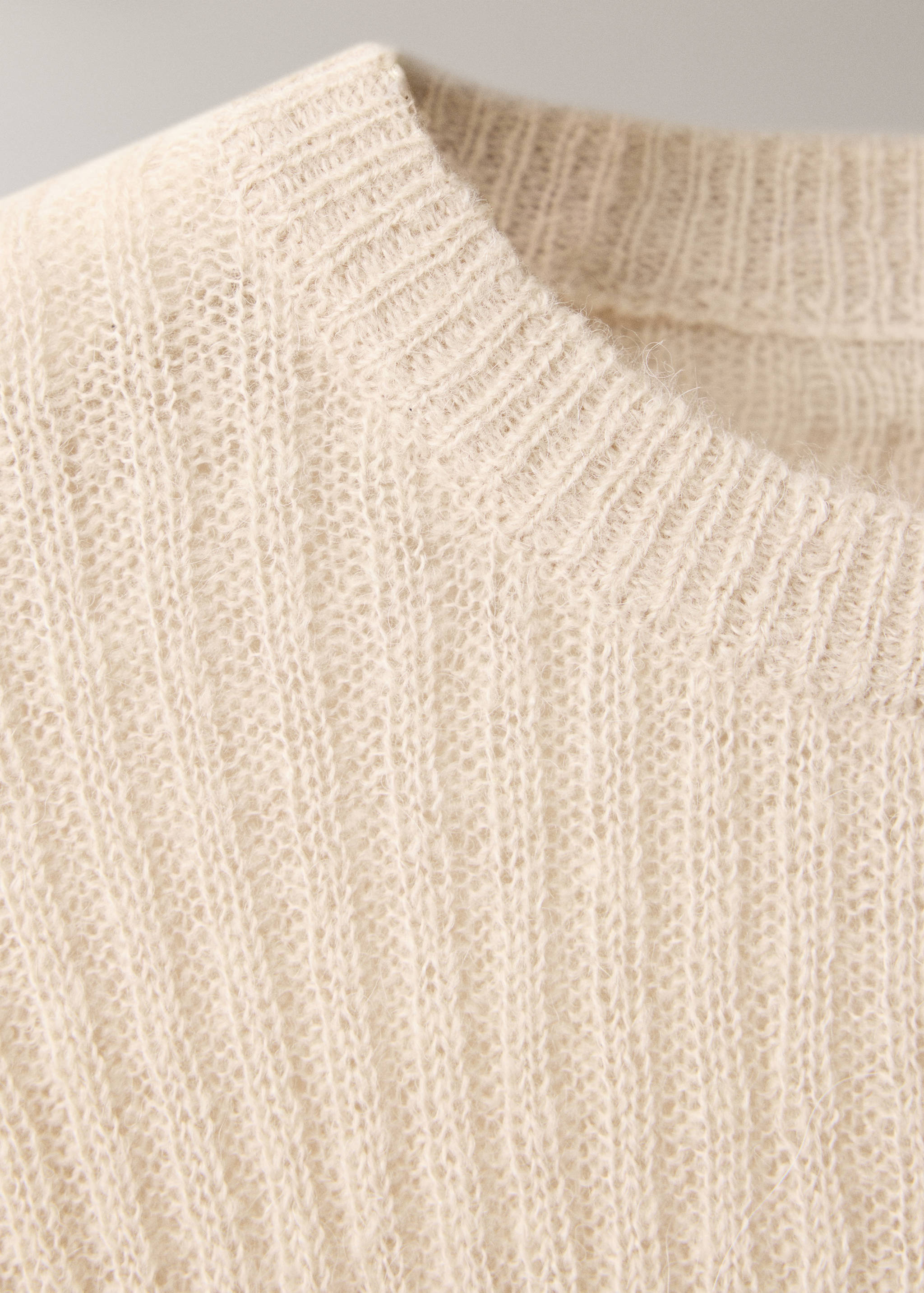 Knitted ribbed sweater - Details of the article 8