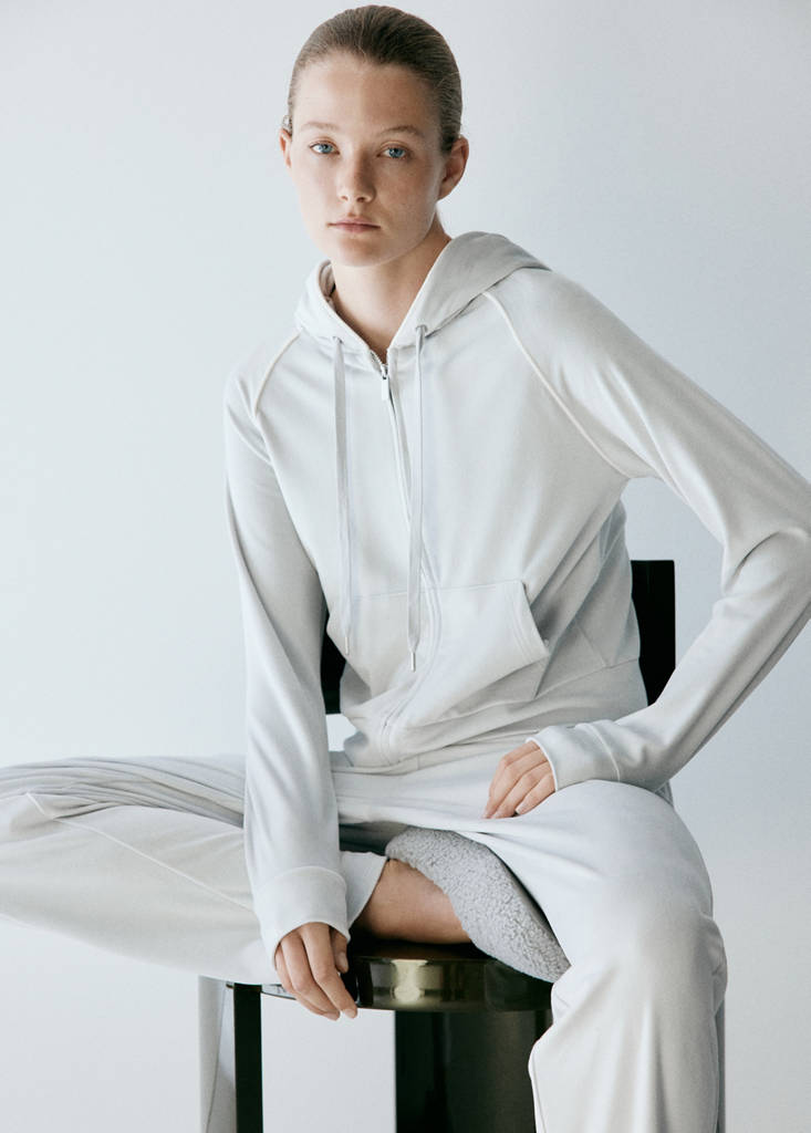 Soft-touch velour trousers — Grey