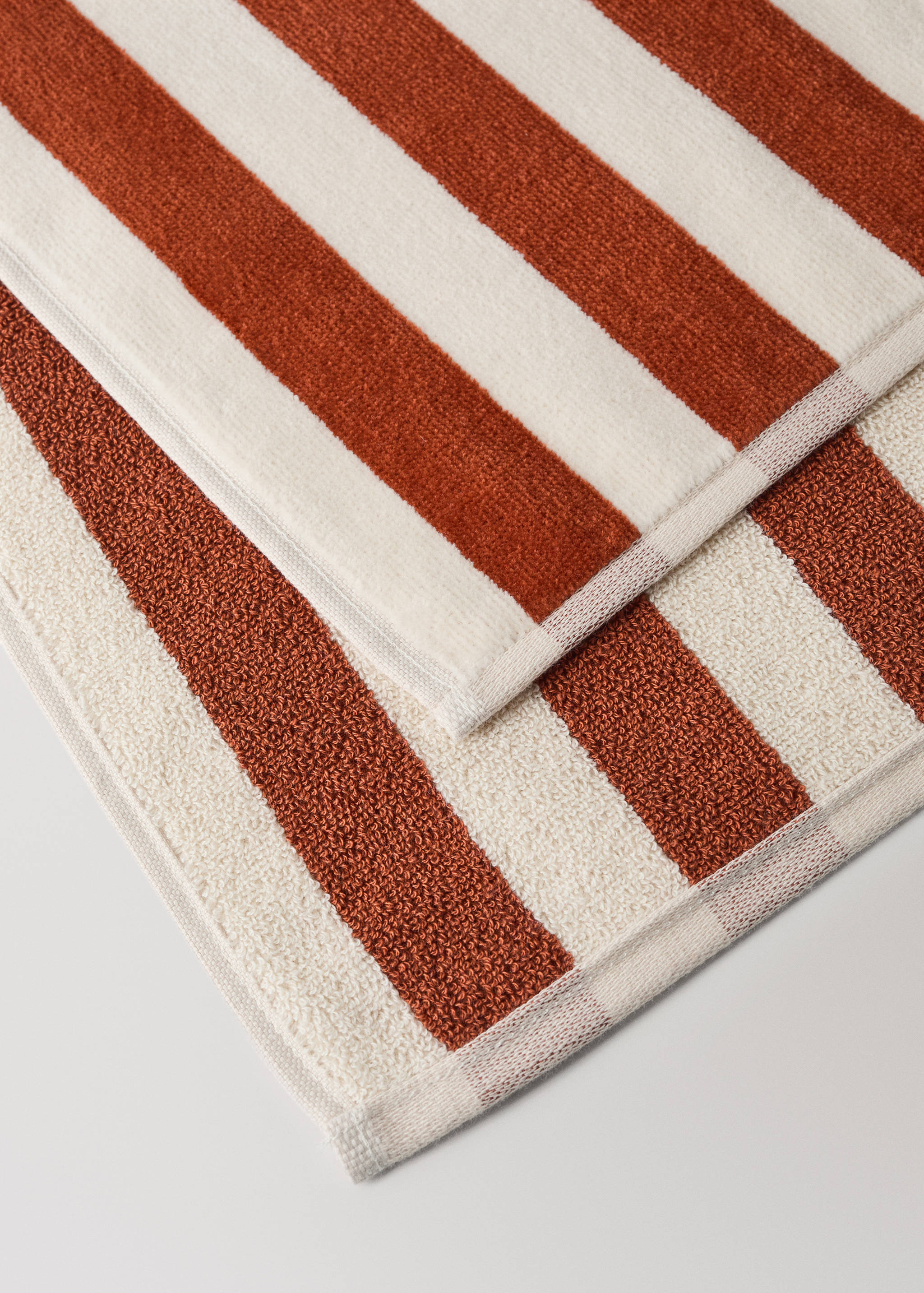 Velour cotton striped guest towel - Details of the article 2