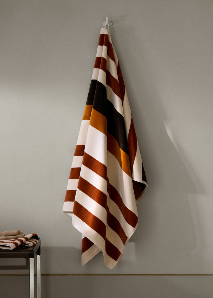 Striped cotton velour bath towel — Tobacco Brown