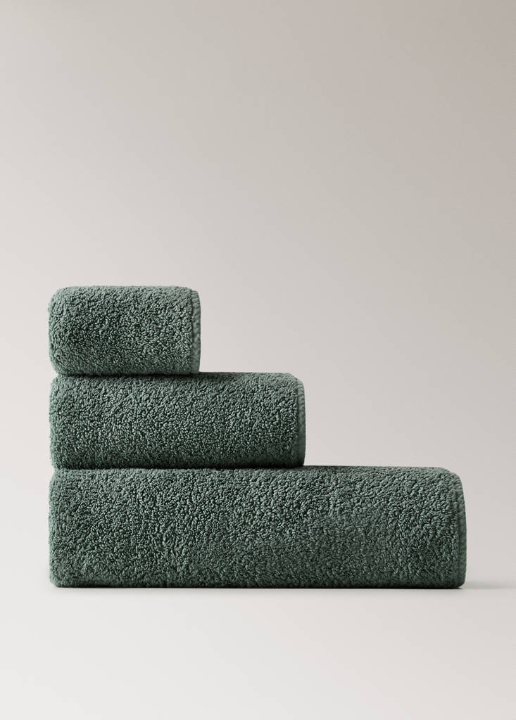 Garment-dyed towel — Forest Green