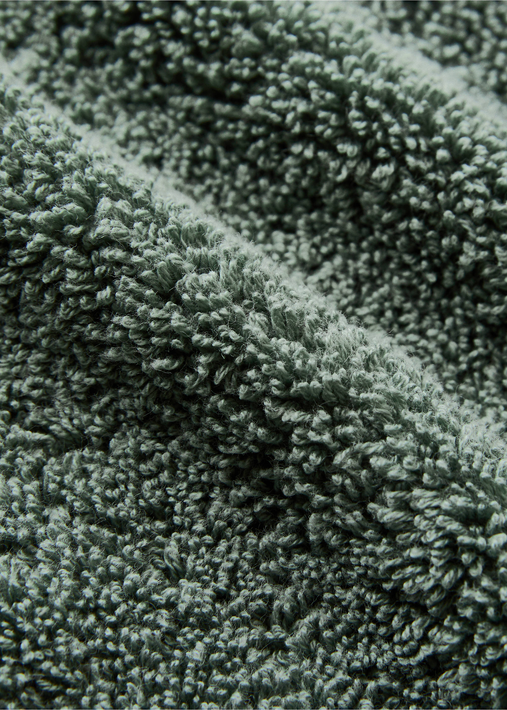 Garment-dyed washcloth - Details of the article 1, Forest Green. Ref: 37002944-00.