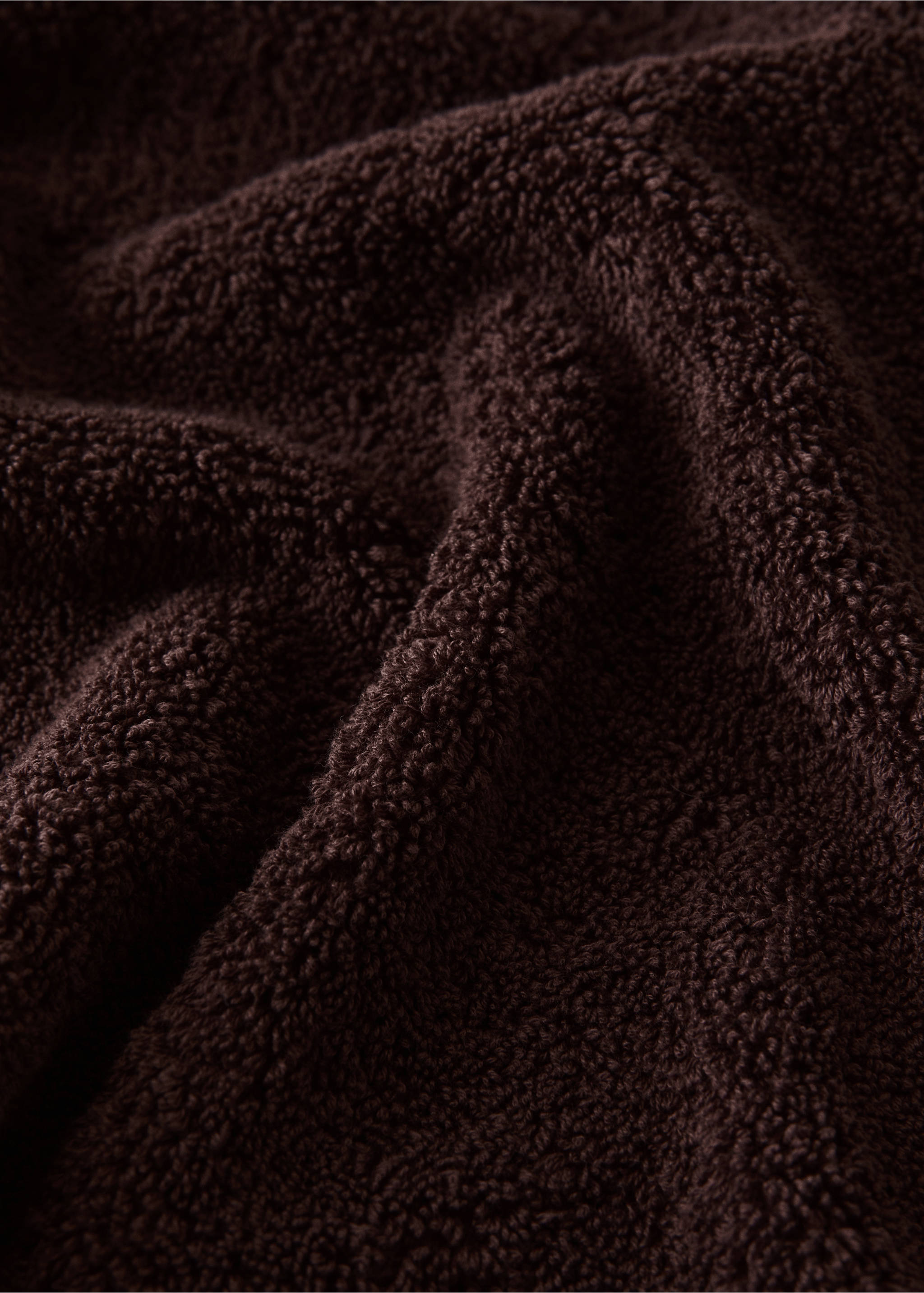 Bath towel with dyed piece - Details of the article 1, Burgundy. Ref: 37002945-00.
