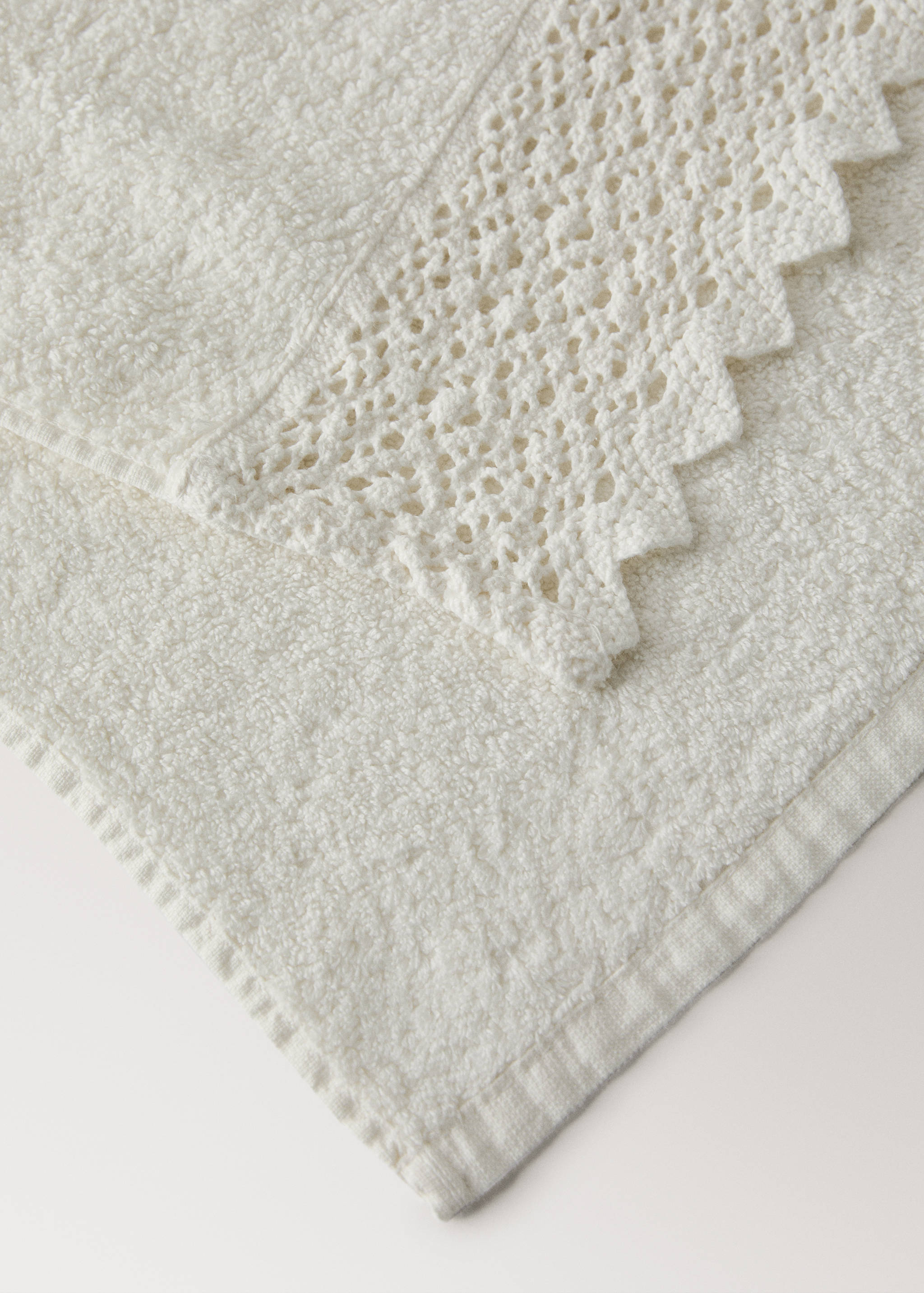 100% cotton lace washbasin towel - Details of the article 2