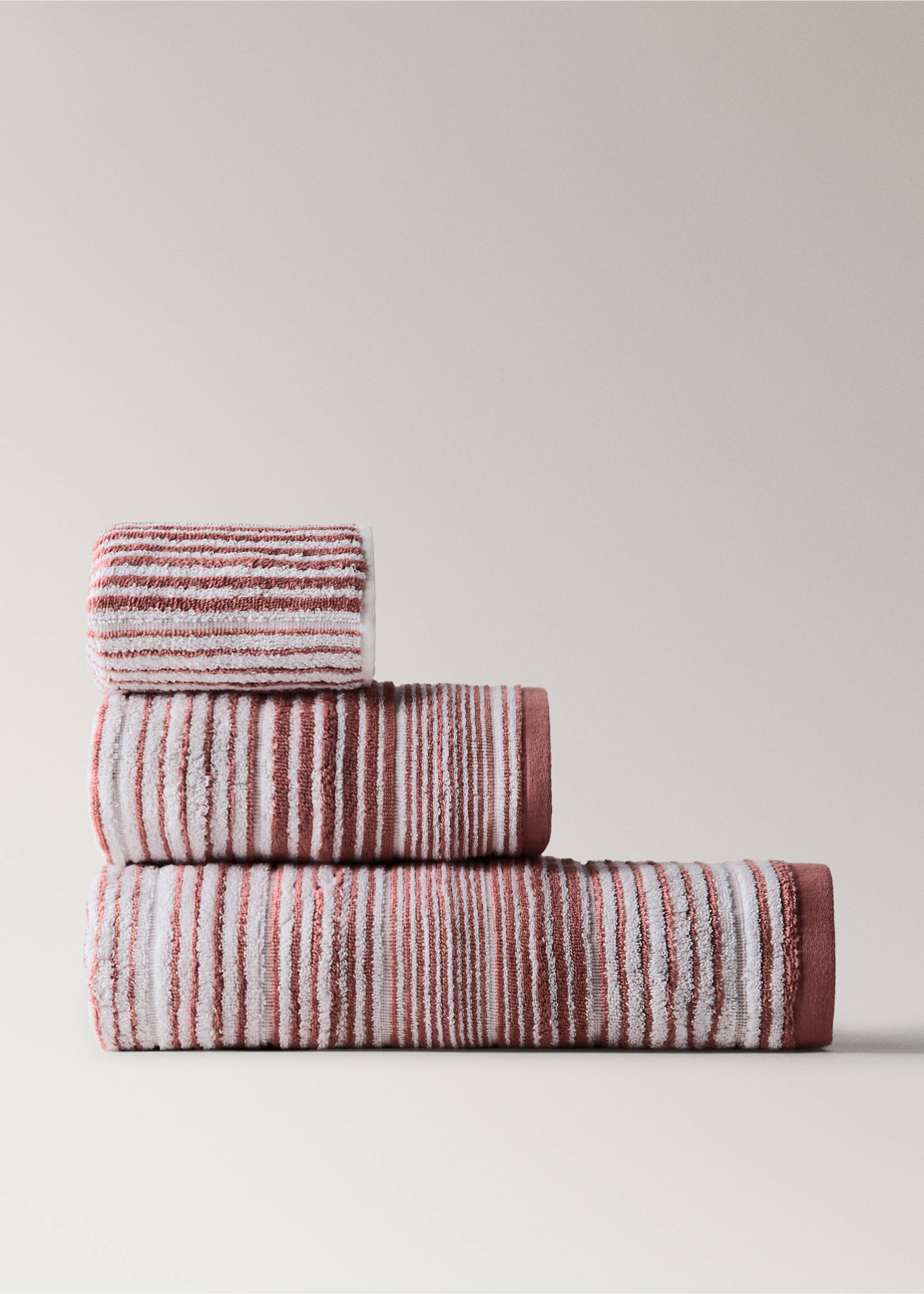 Cotton washbasin towel with stripes - Article without model, Burnt Orange. Ref: 37002953-00.