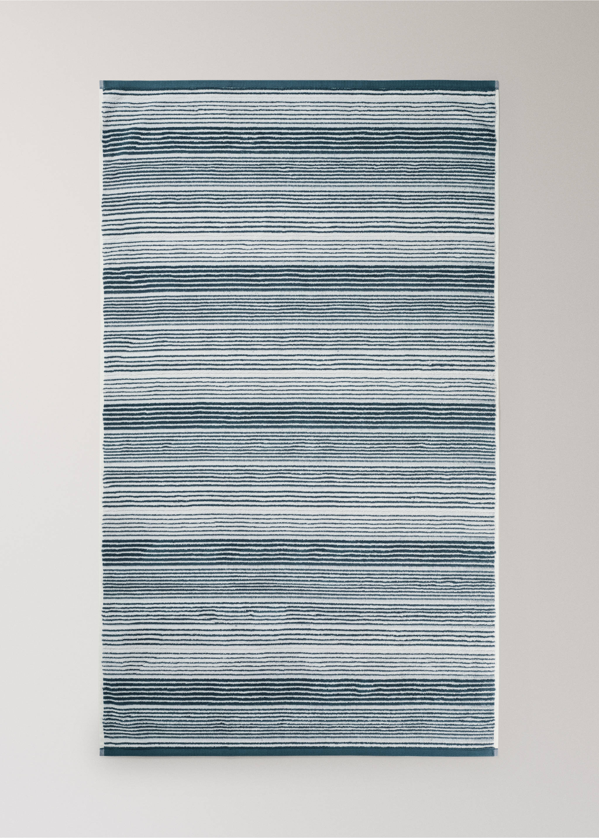 Cotton terry bath towel with striped design - Article without model, Blue. Ref: 37002954-00.