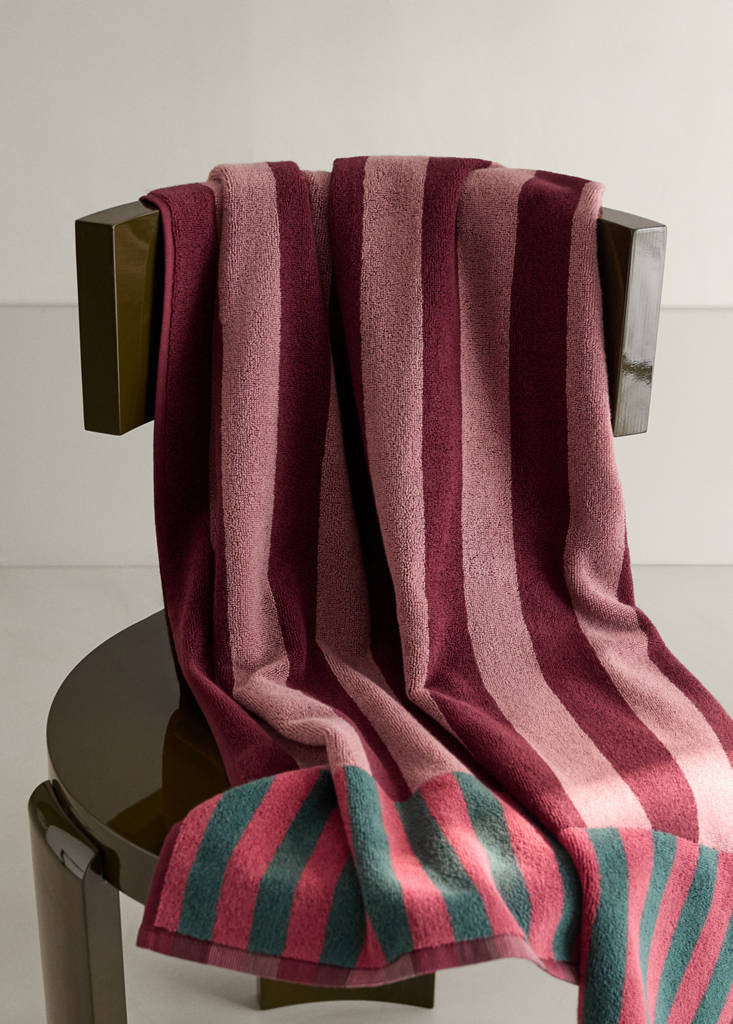 Multicoloured striped cotton bath towel — Burgundy