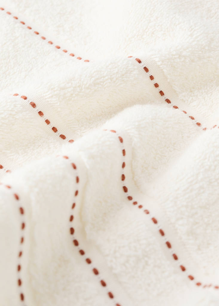 Cotton washbasin towel with topstitching - thumbnail 3