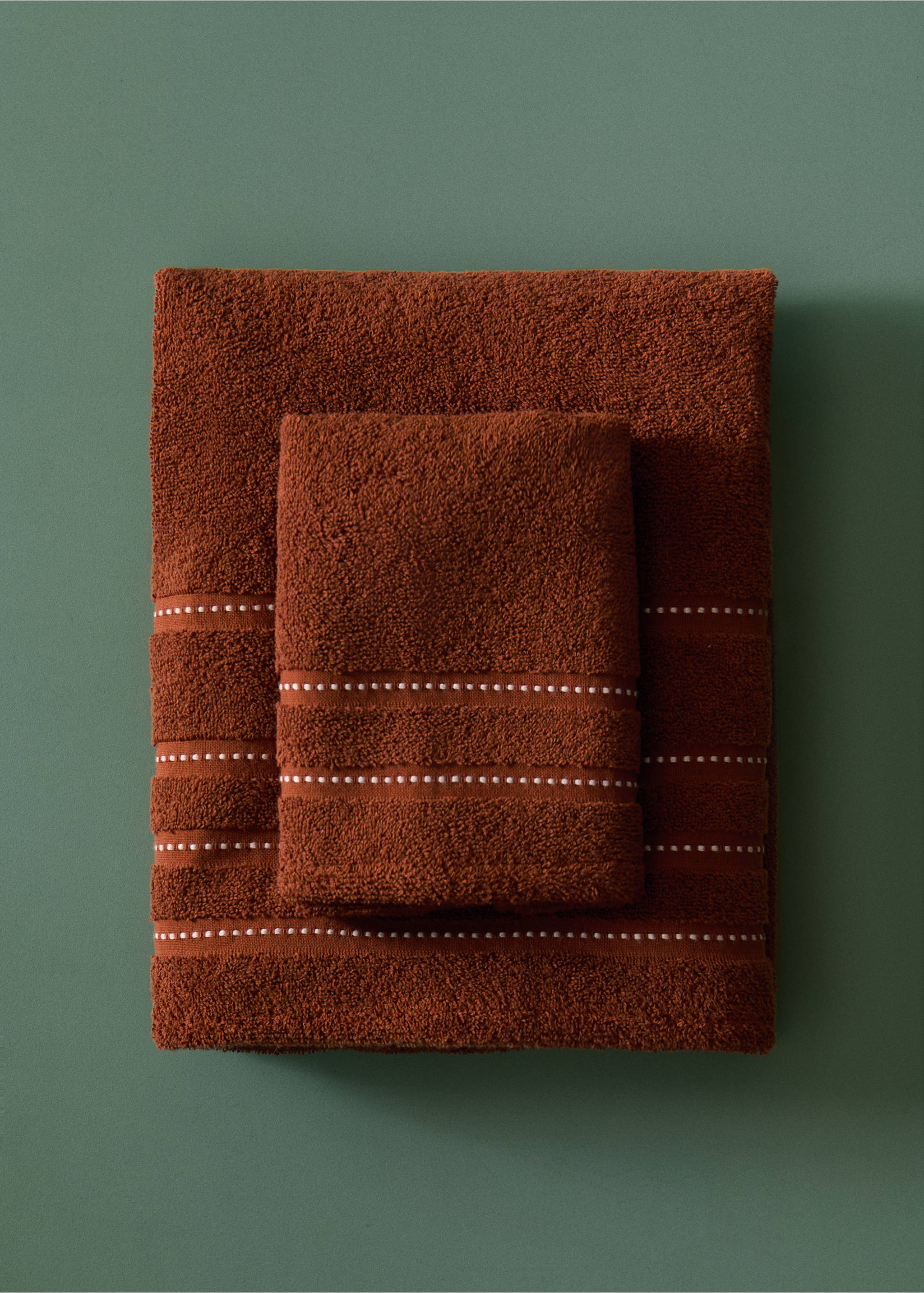 Cotton washbasin towel with stitching - General plane, Tobacco Brown. Ref: 37002963-00.