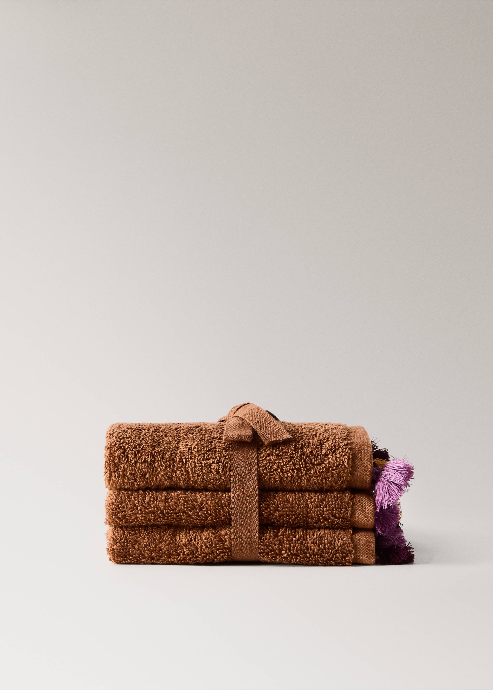 Pack of 3 cotton terry towels with pom-poms - Article without model, Russet. Ref: 37002965-00.