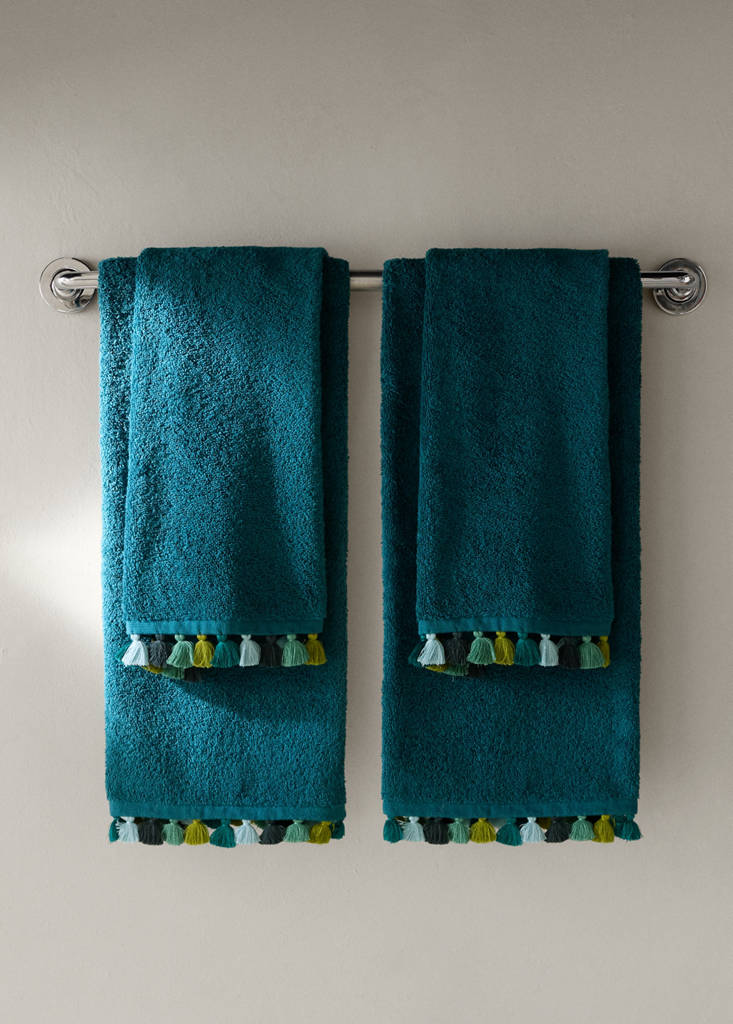 Cotton terry hand towel with pom-poms - thumbnail 6