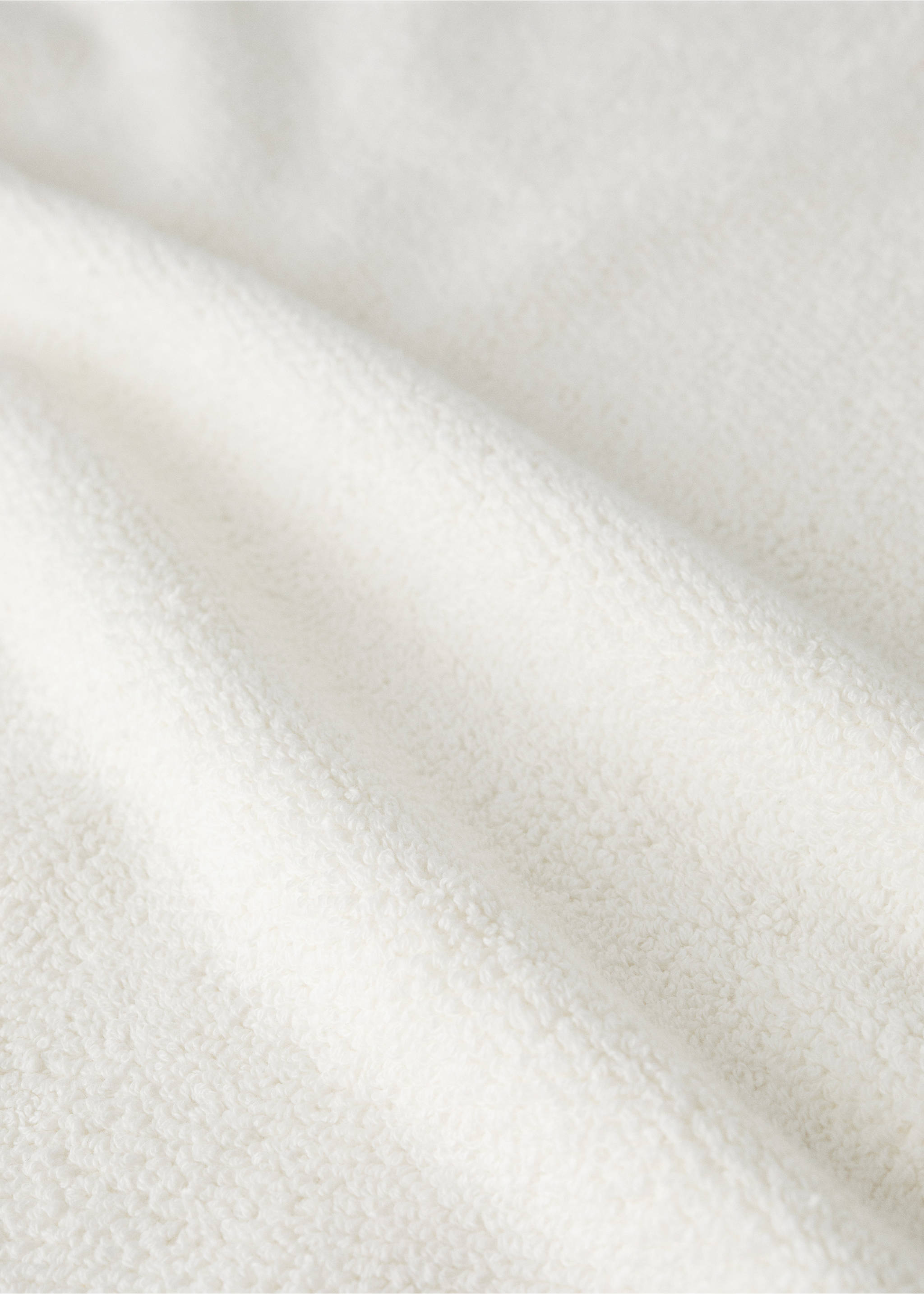 Cotton terry bath towel with tassels - Details of the article 1, Ecru. Ref: 37002973-00.