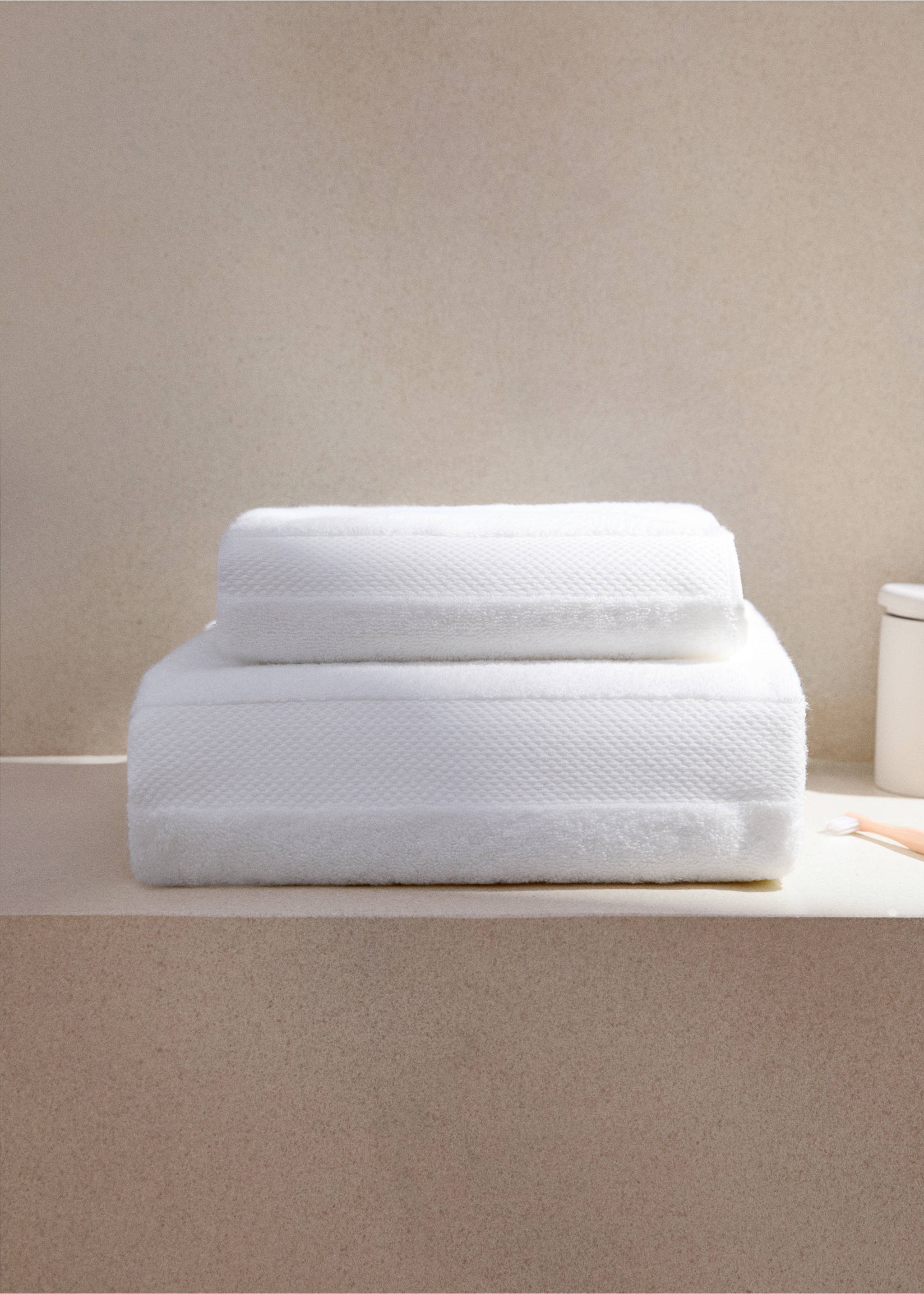 Extra-soft cotton hand towel - General plane, White. Ref: 37002975-00.
