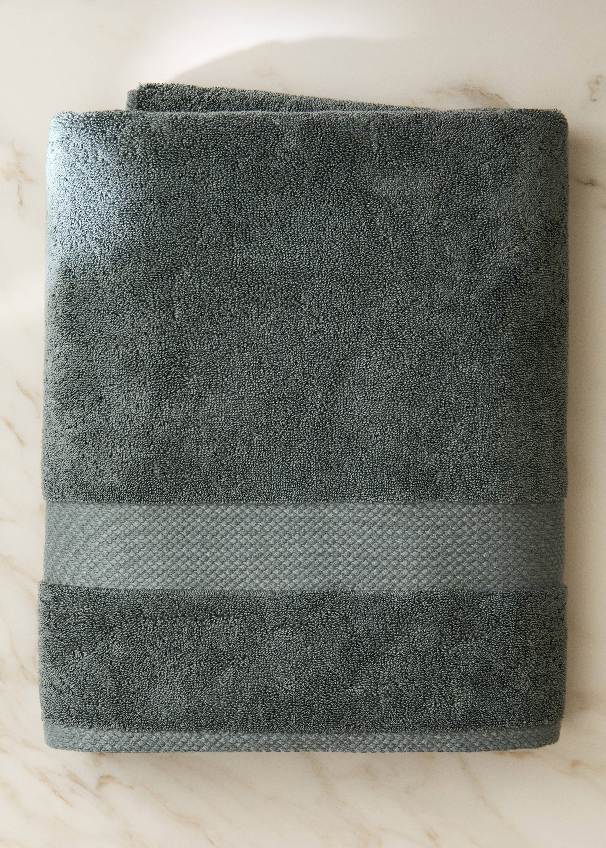 Extra-soft cotton bath towel - General plane
