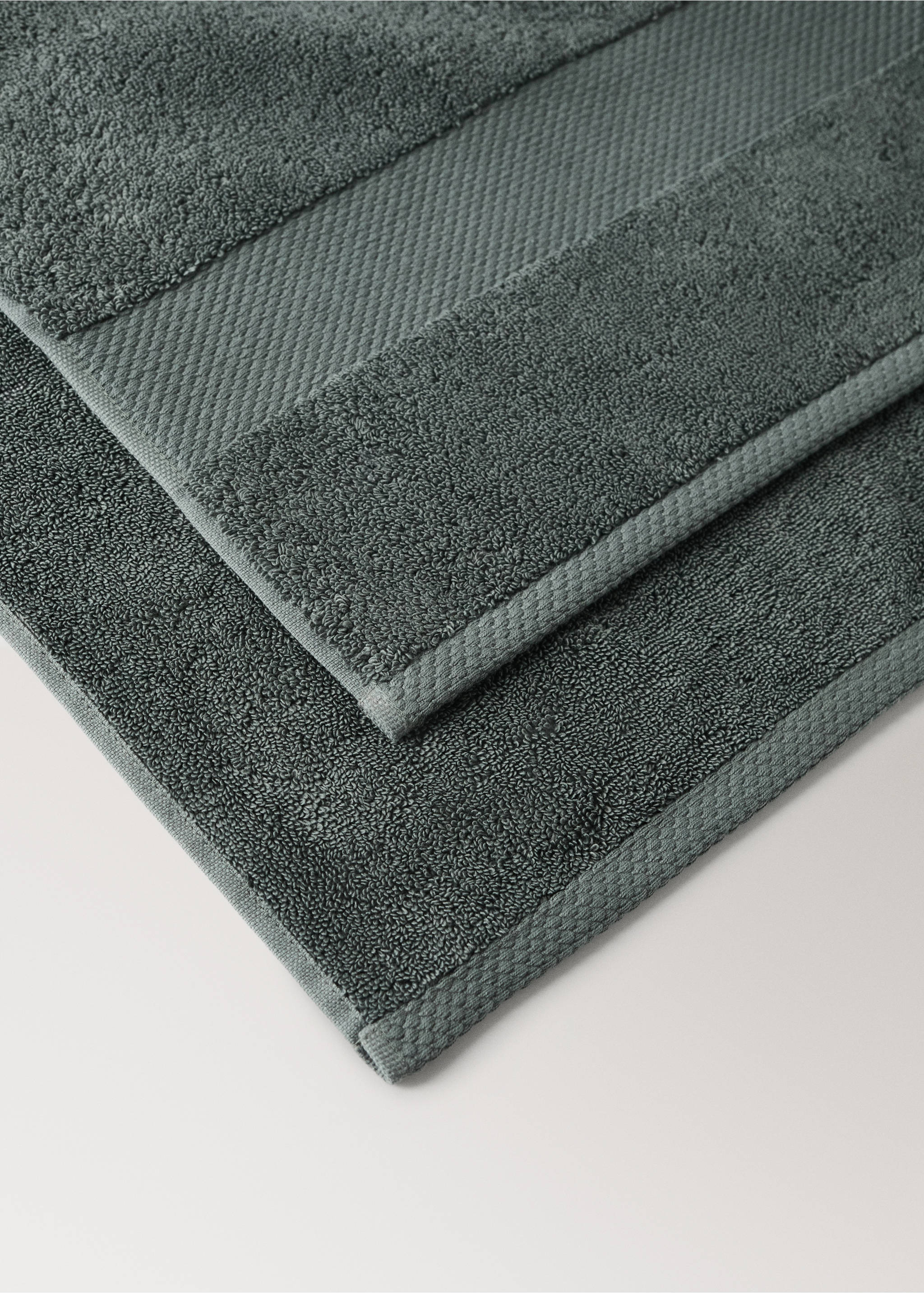 Extra soft XL cotton towel - Details of the article 2, Petrol Blue. Ref: 37002977-00.