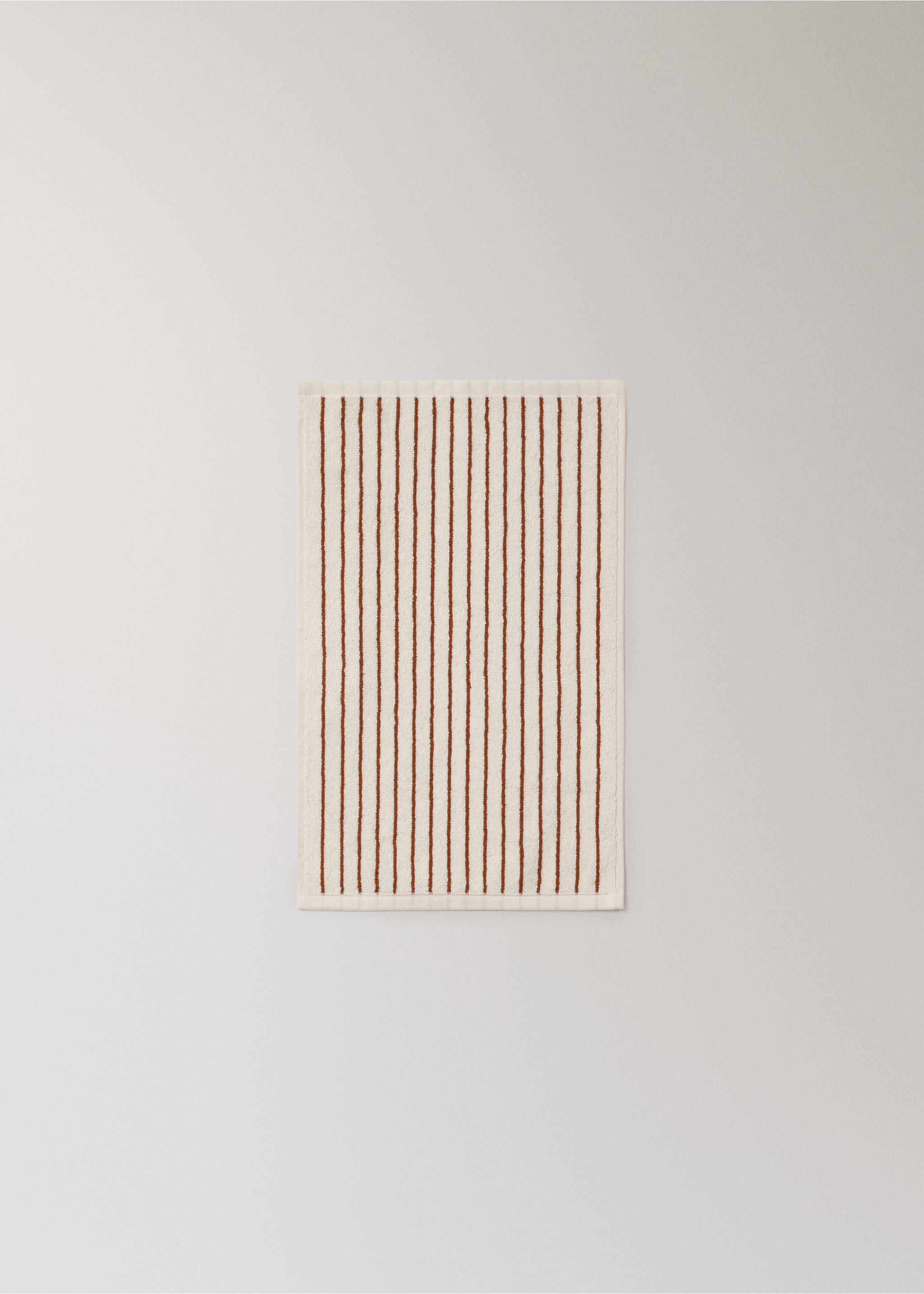 Cotton striped guest towel - Details of the article 2, Off White. Ref: 37002981-00.