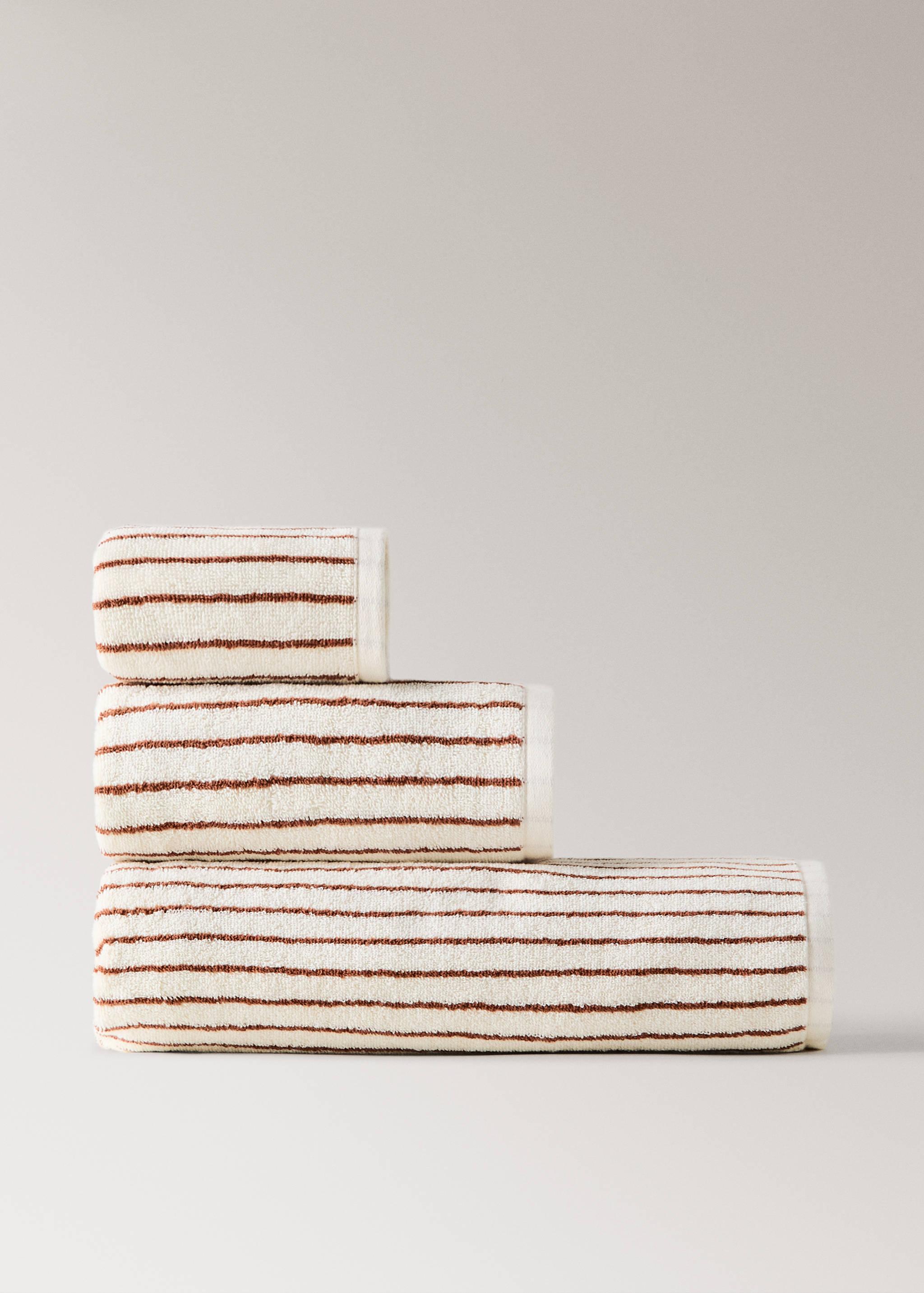 Cotton striped guest towel - Article without model