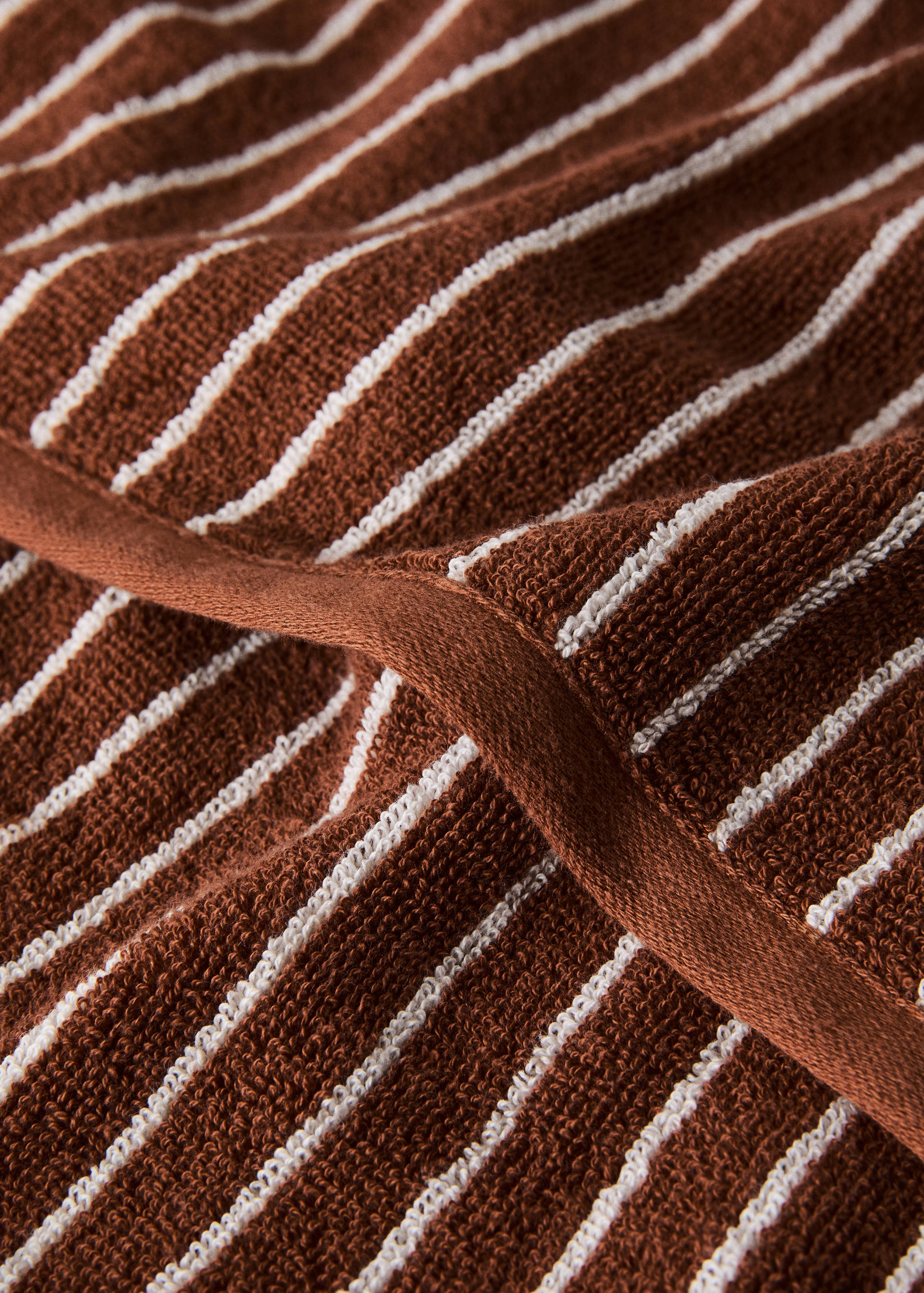 Cotton striped guest towel - Details of the article 1