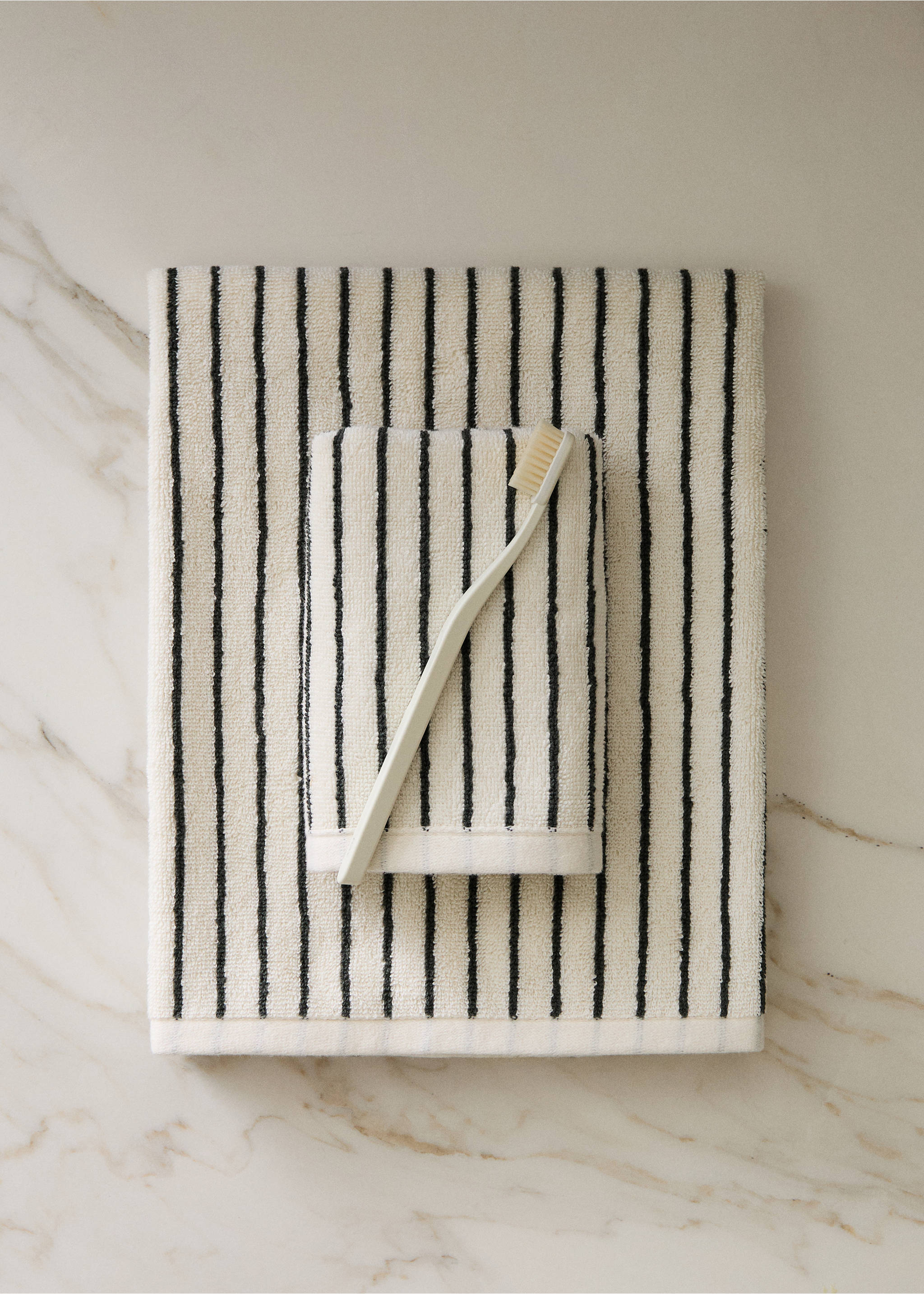 Cotton washbasin towel with stripes - General plane, Petrol Blue. Ref: 37002982-00.