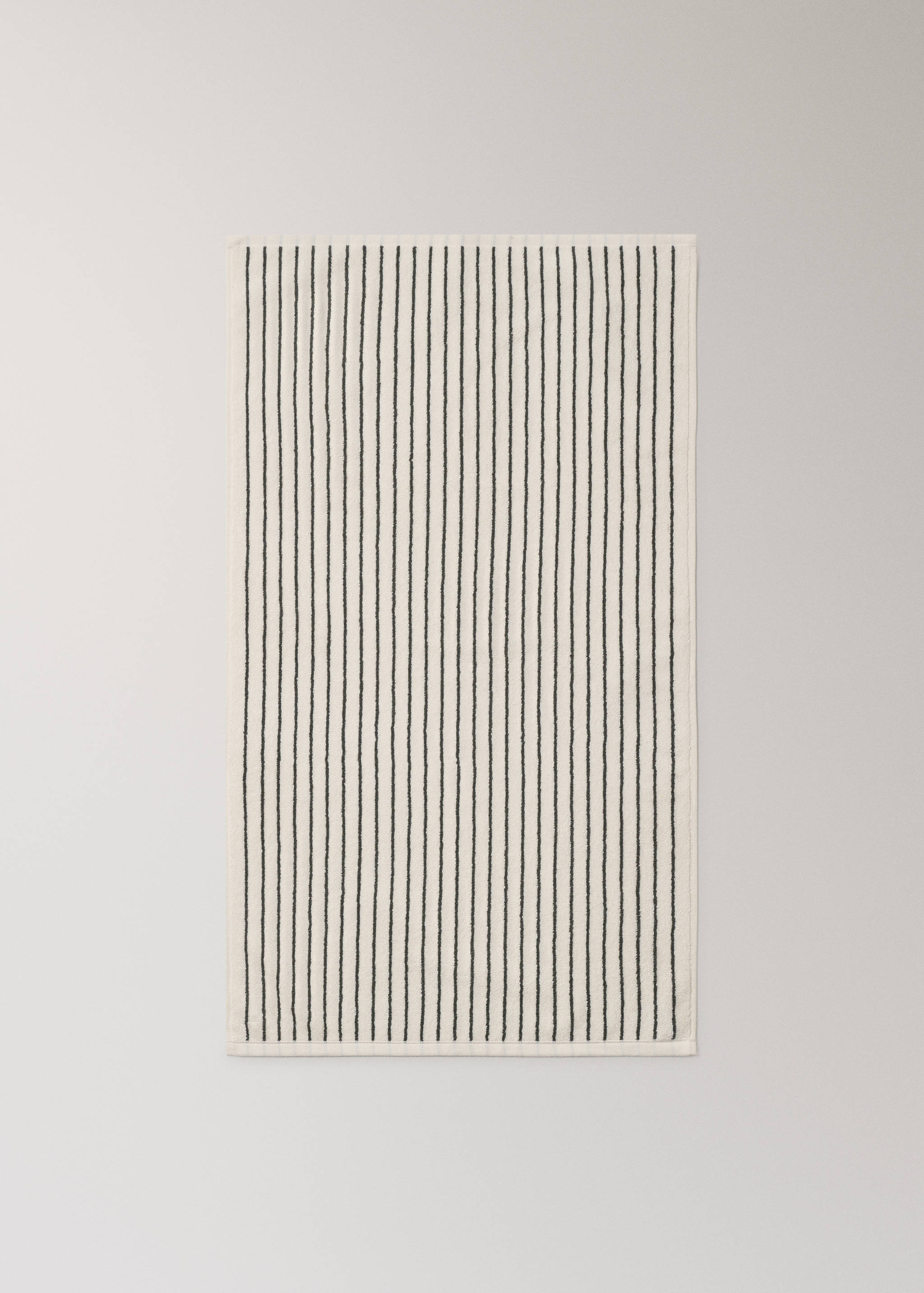 Cotton washbasin towel with stripes - Details of the article 2