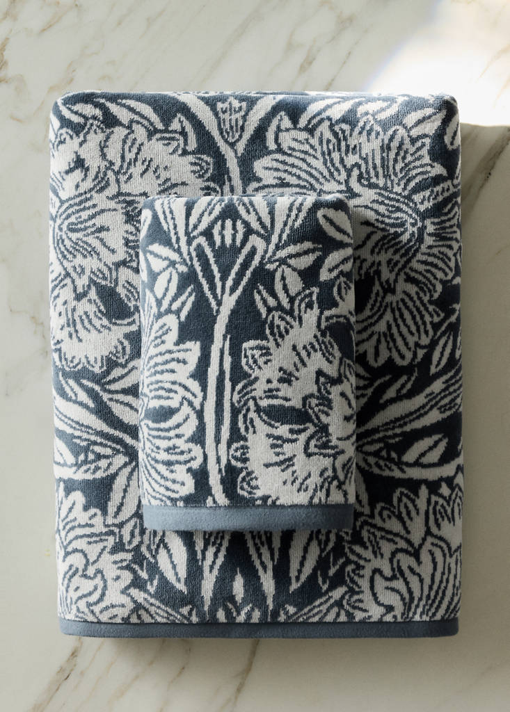 Floral jacquard velour cotton washbasin towel — Indigo Blue