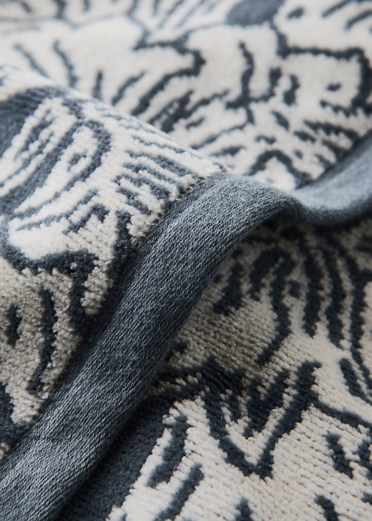 Floral jacquard velour cotton washbasin towel — Indigo Blue