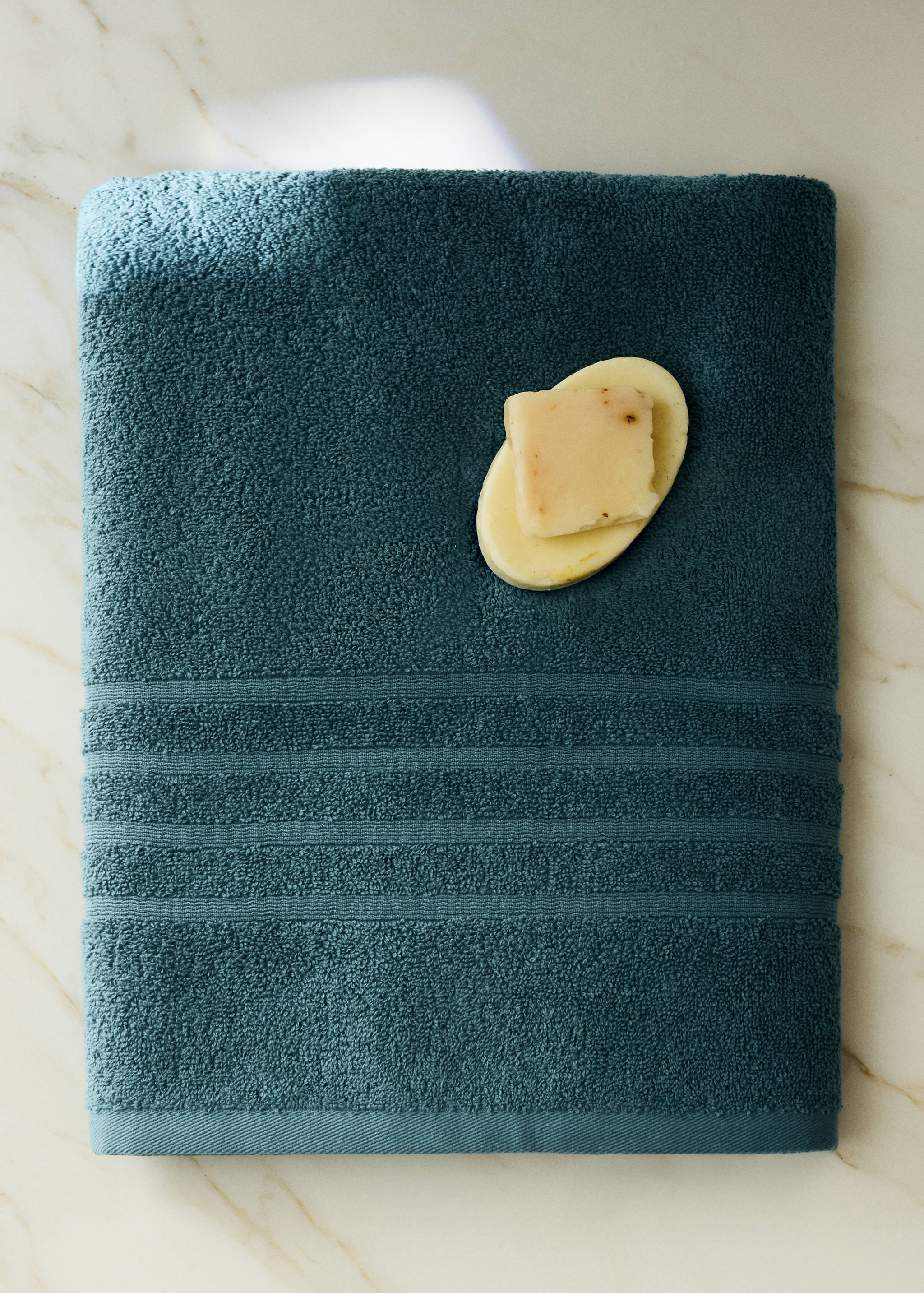 Cotton bath towel - General plane