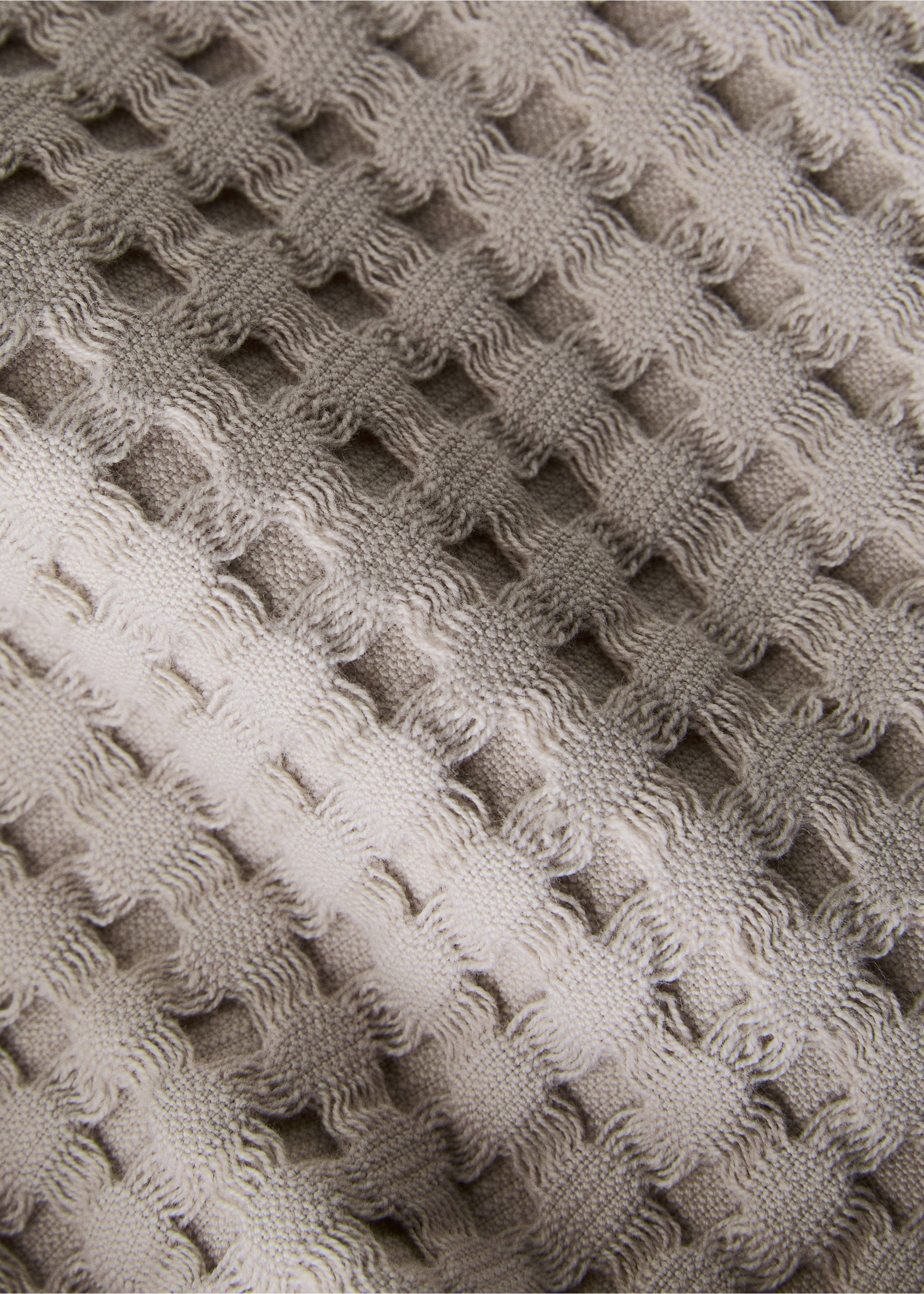 Cotton waffle hand towel - Details of the article 1, Light/Pastel Grey. Ref: 37002992-00.