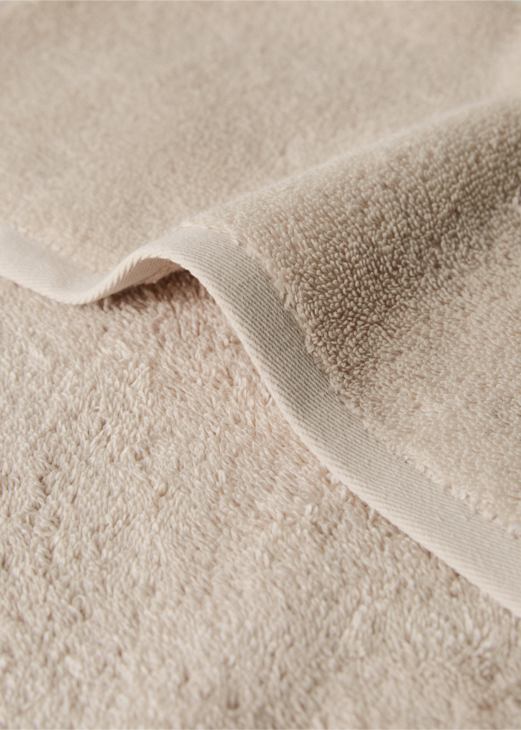 Soft cotton washbasin towel - Details of the article 1, Sand. Ref: 37002995-00.