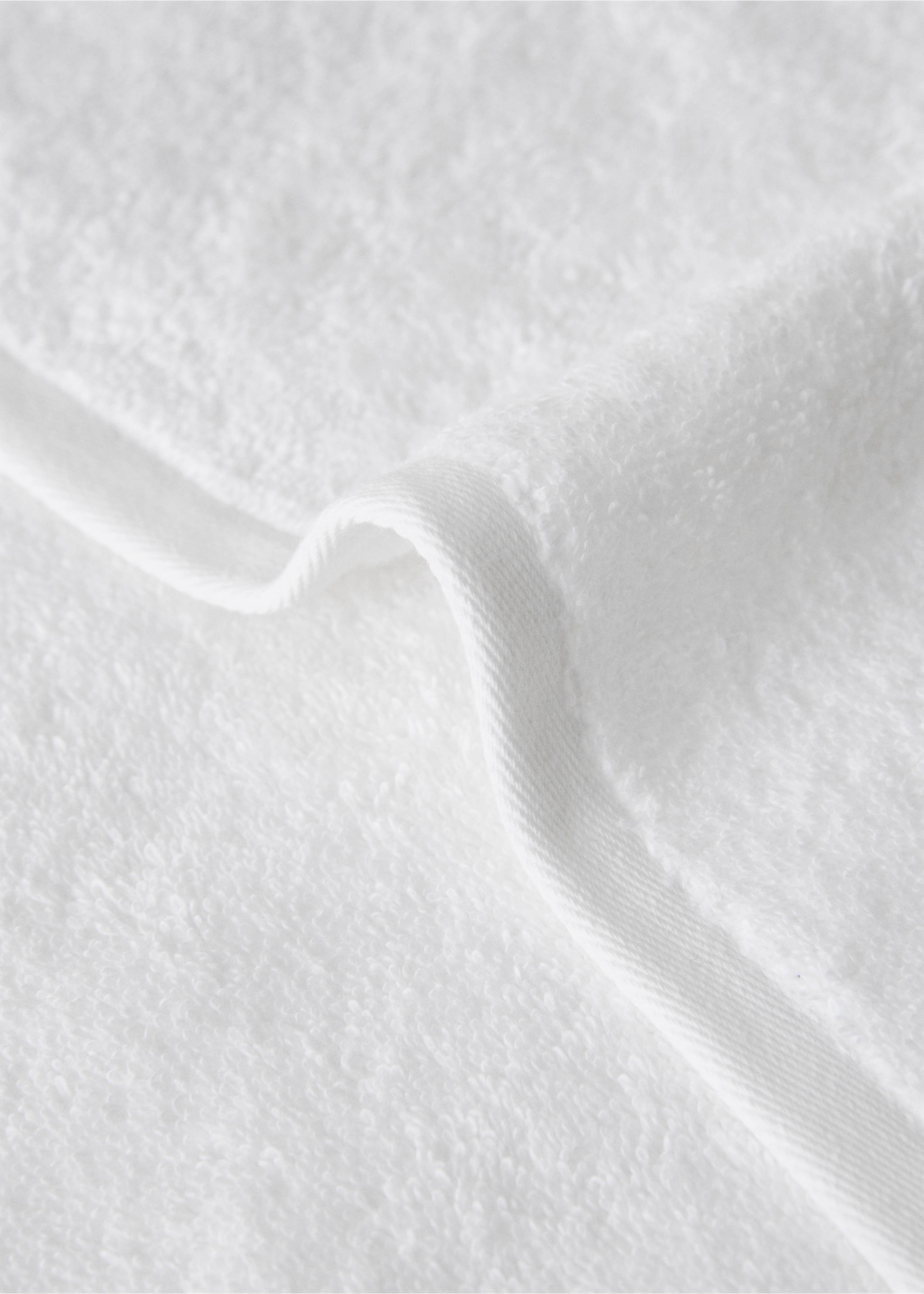 Soft cotton towel - Details of the article 1, White. Ref: 37002996-00.