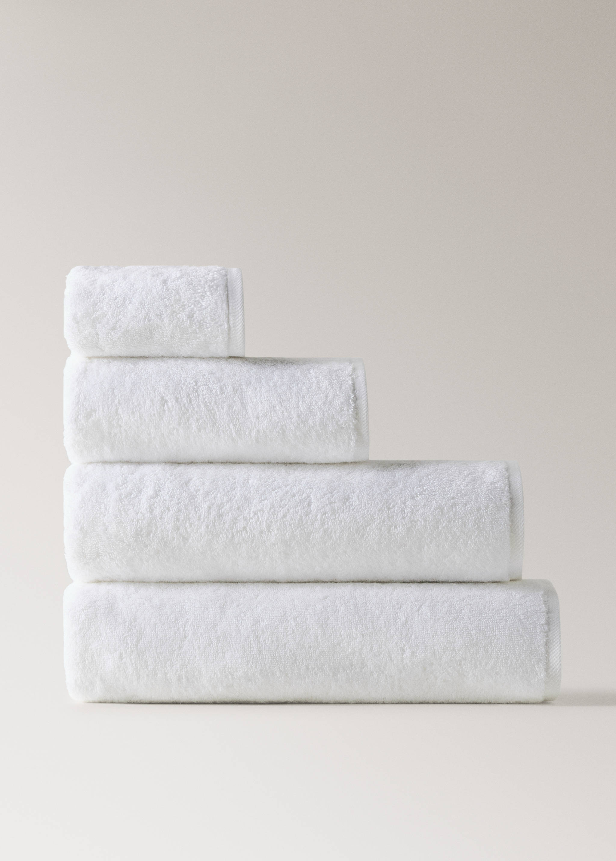 Soft cotton towel - Article without model