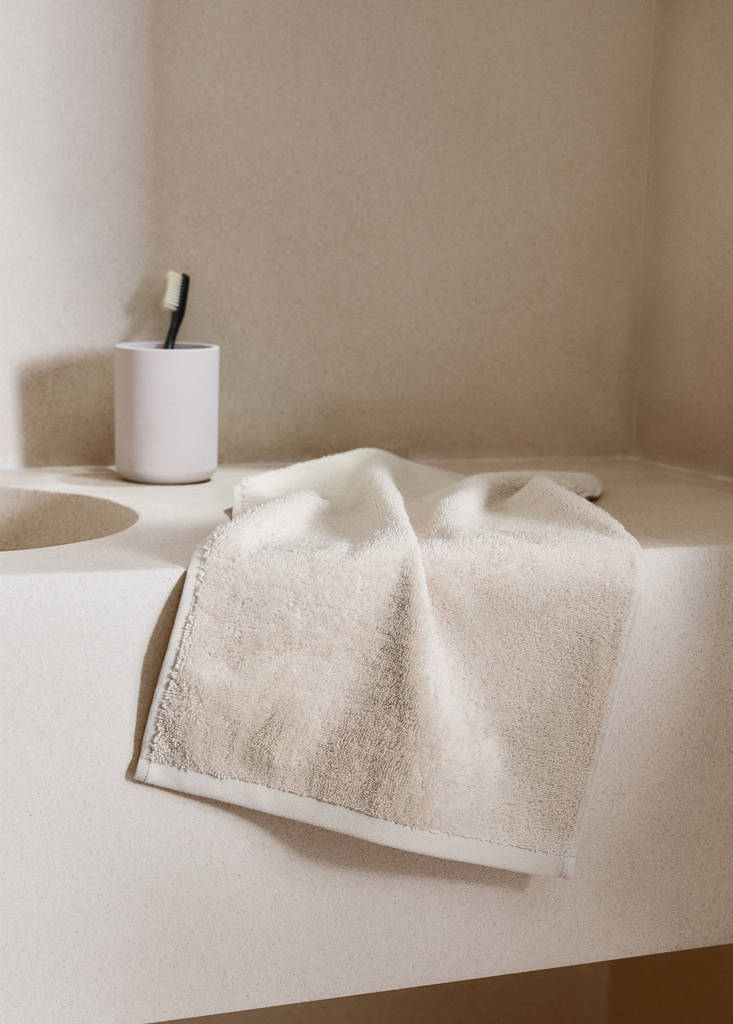 Soft cotton towel — Sand