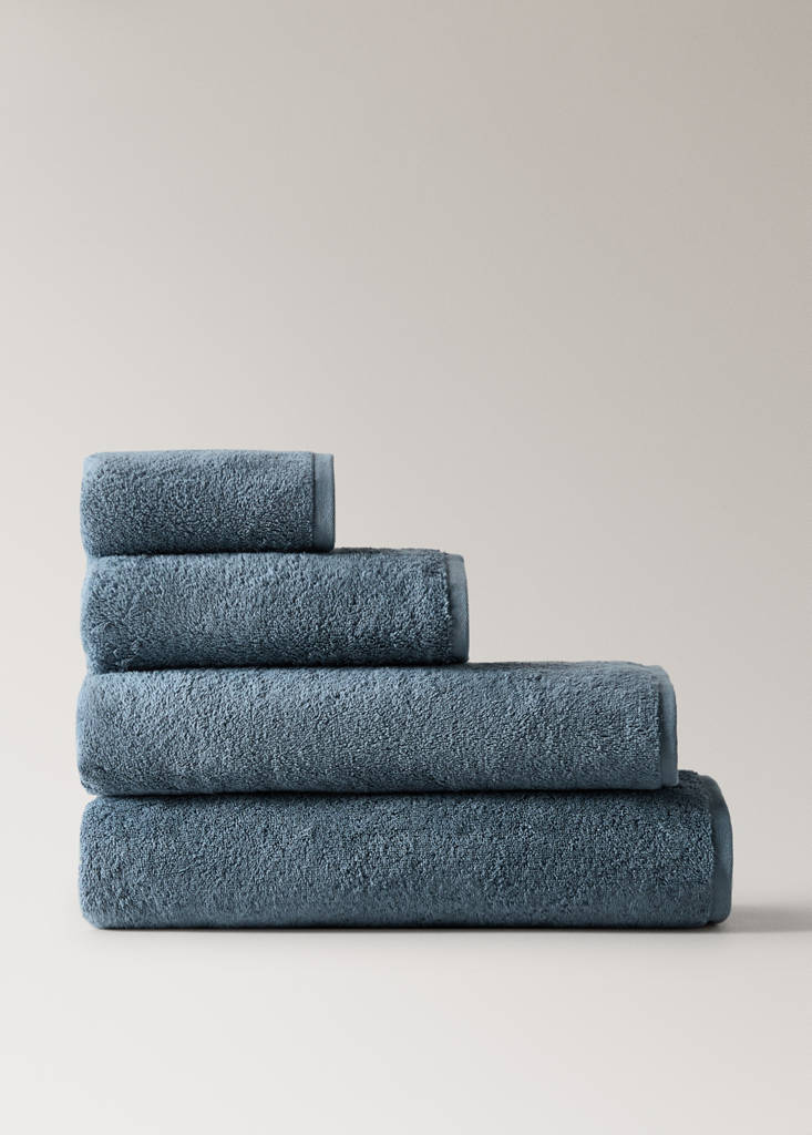 Soft cotton towel — Indigo Blue