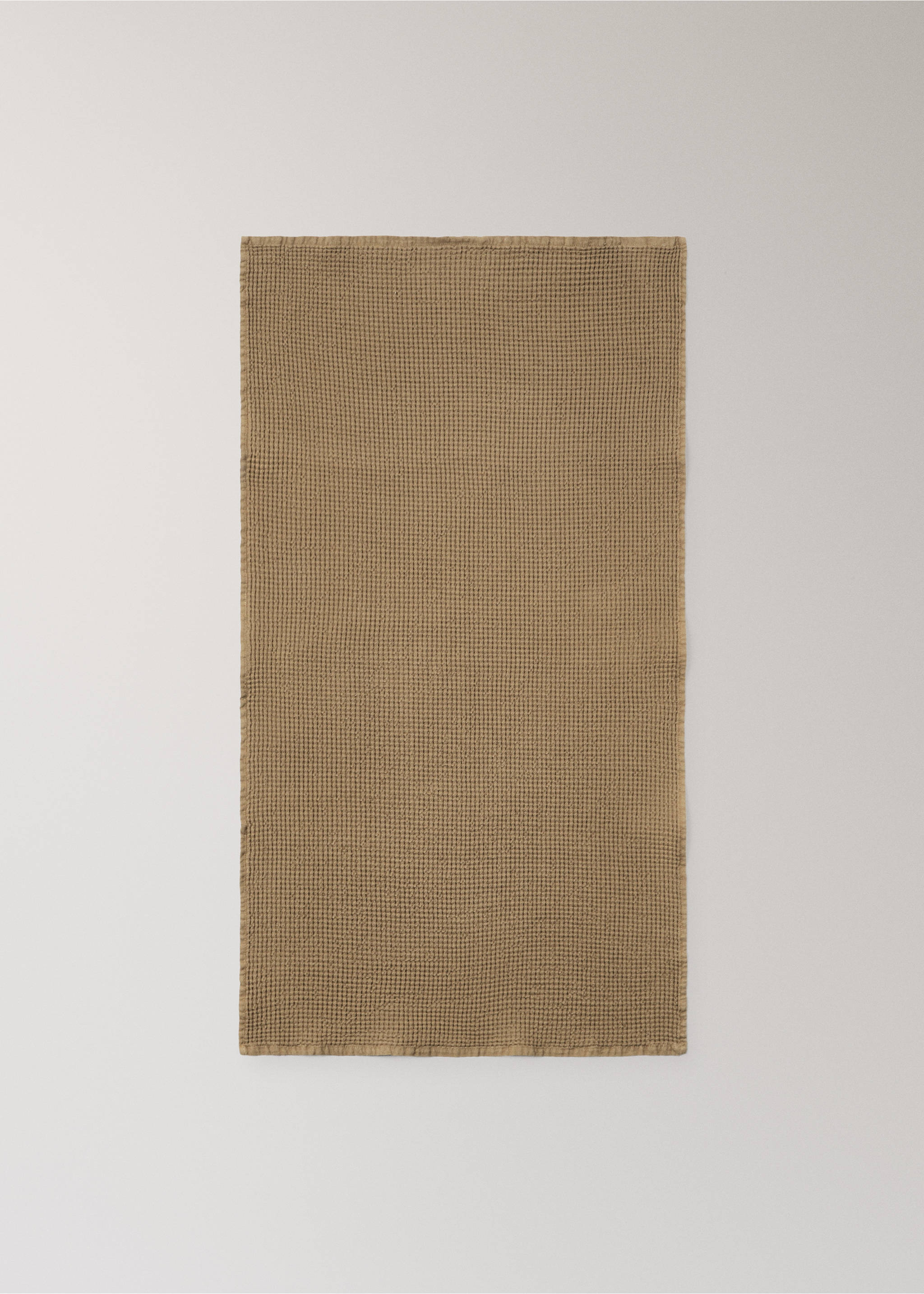 Cotton waffle washbasin towel - Details of the article 3, Khaki. Ref: 37002998-00.