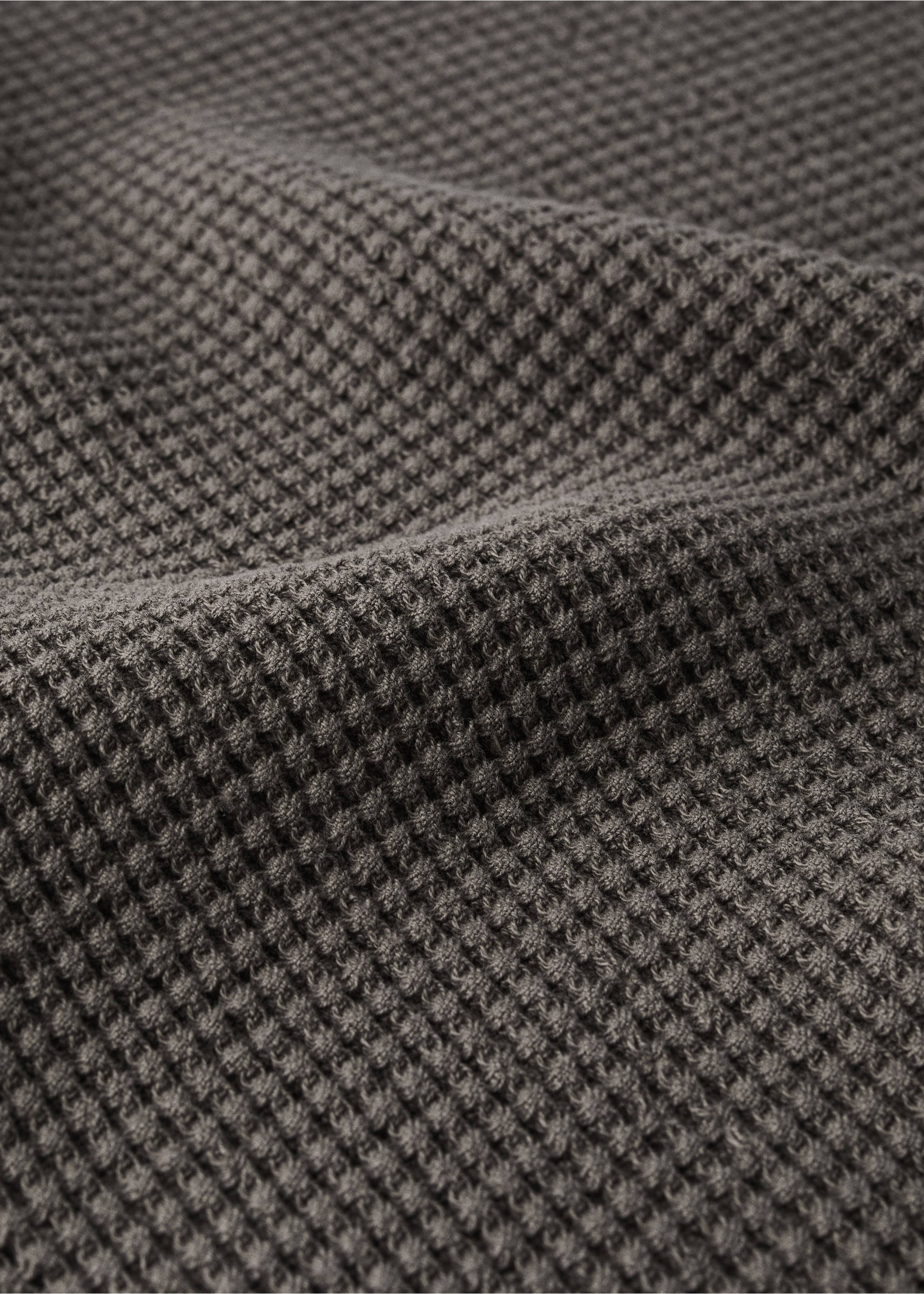 Cotton waffle bath towel - Details of the article 1, Coffee. Ref: 37002999-00.