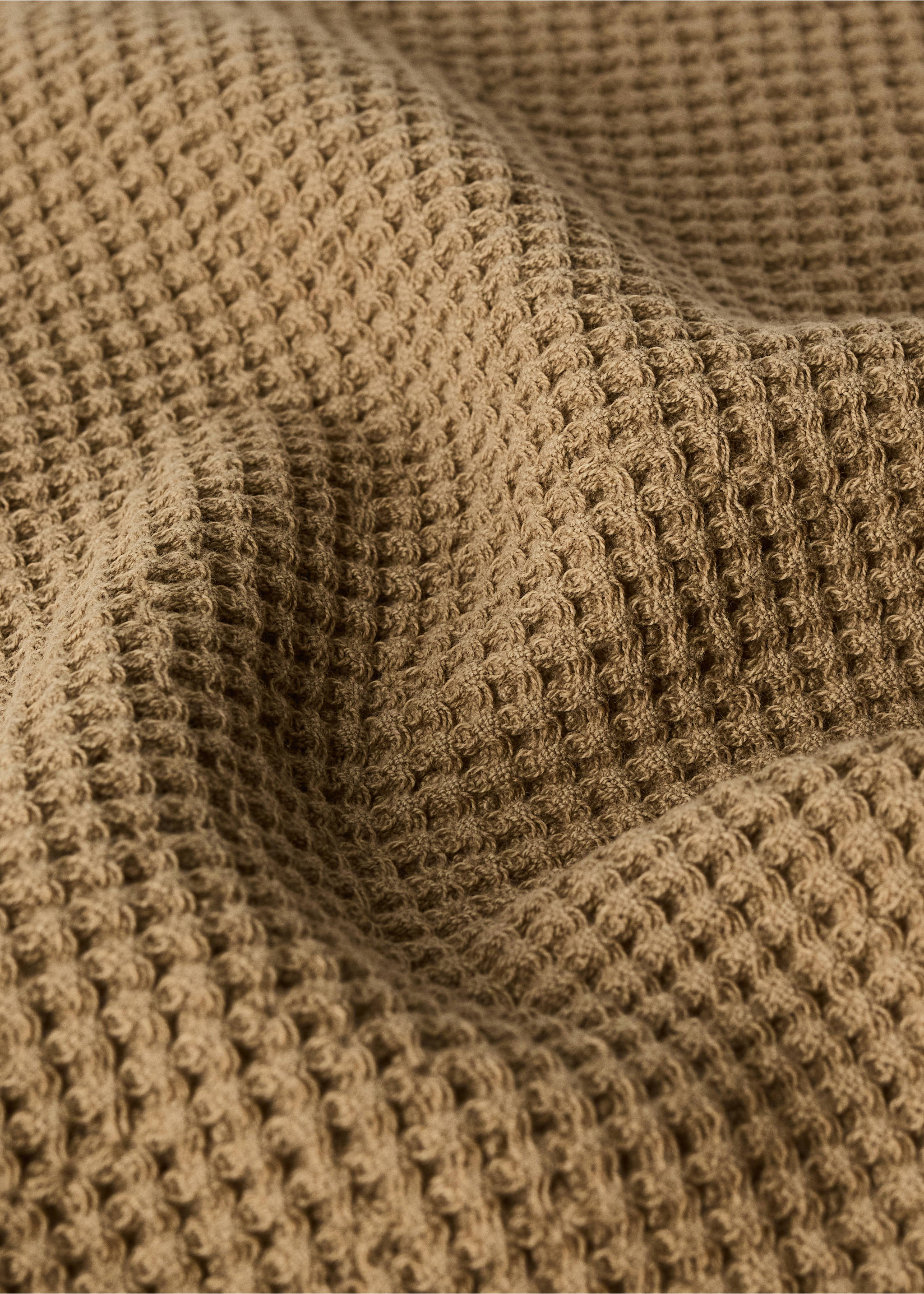 Cotton waffle hand towel - Details of the article 1, Khaki. Ref: 37003000-00.