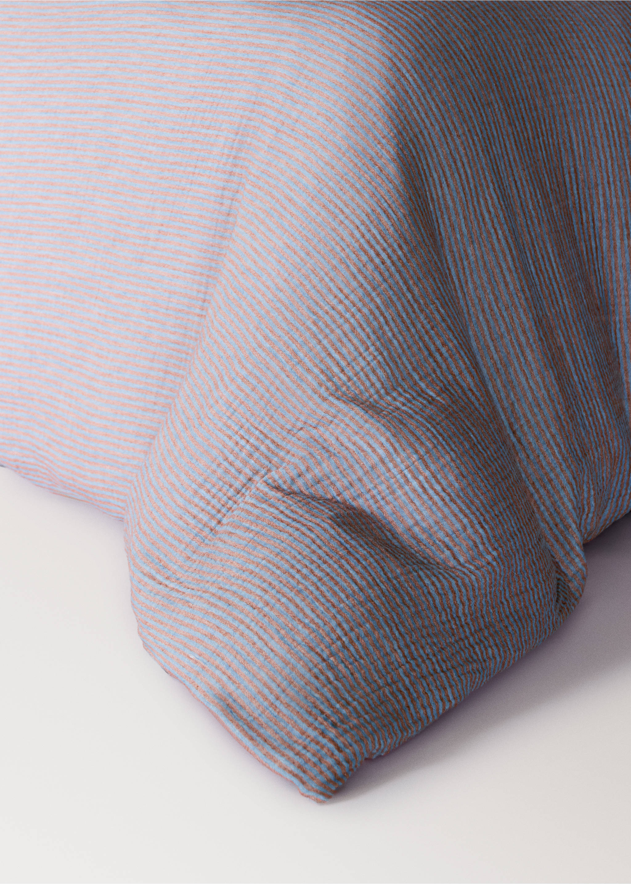 Reversible striped cotton gauze duvet cover for 135/140 cm bed - Details of the article 8, Medium Pink. Ref: 37003084-00.