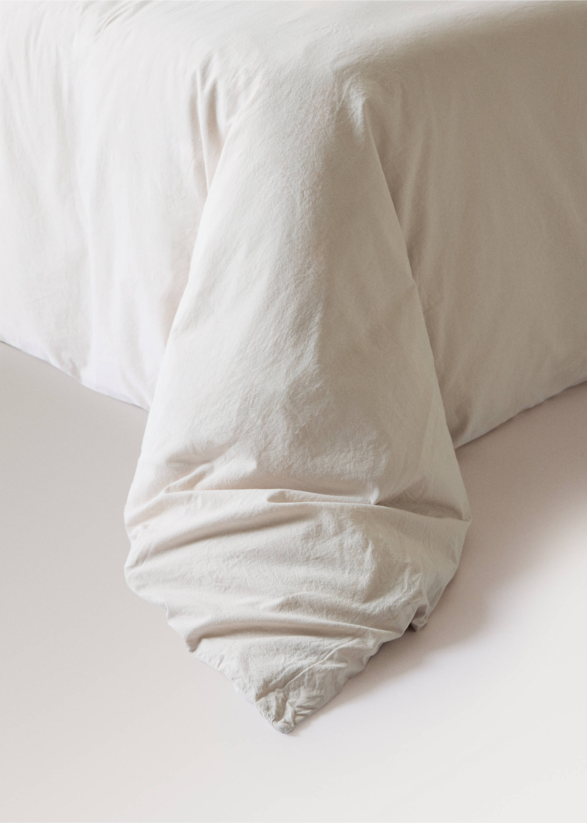 Washed-cotton duvet cover Superking bed - Details of the article 8, Sand. Ref: 37003088-00.