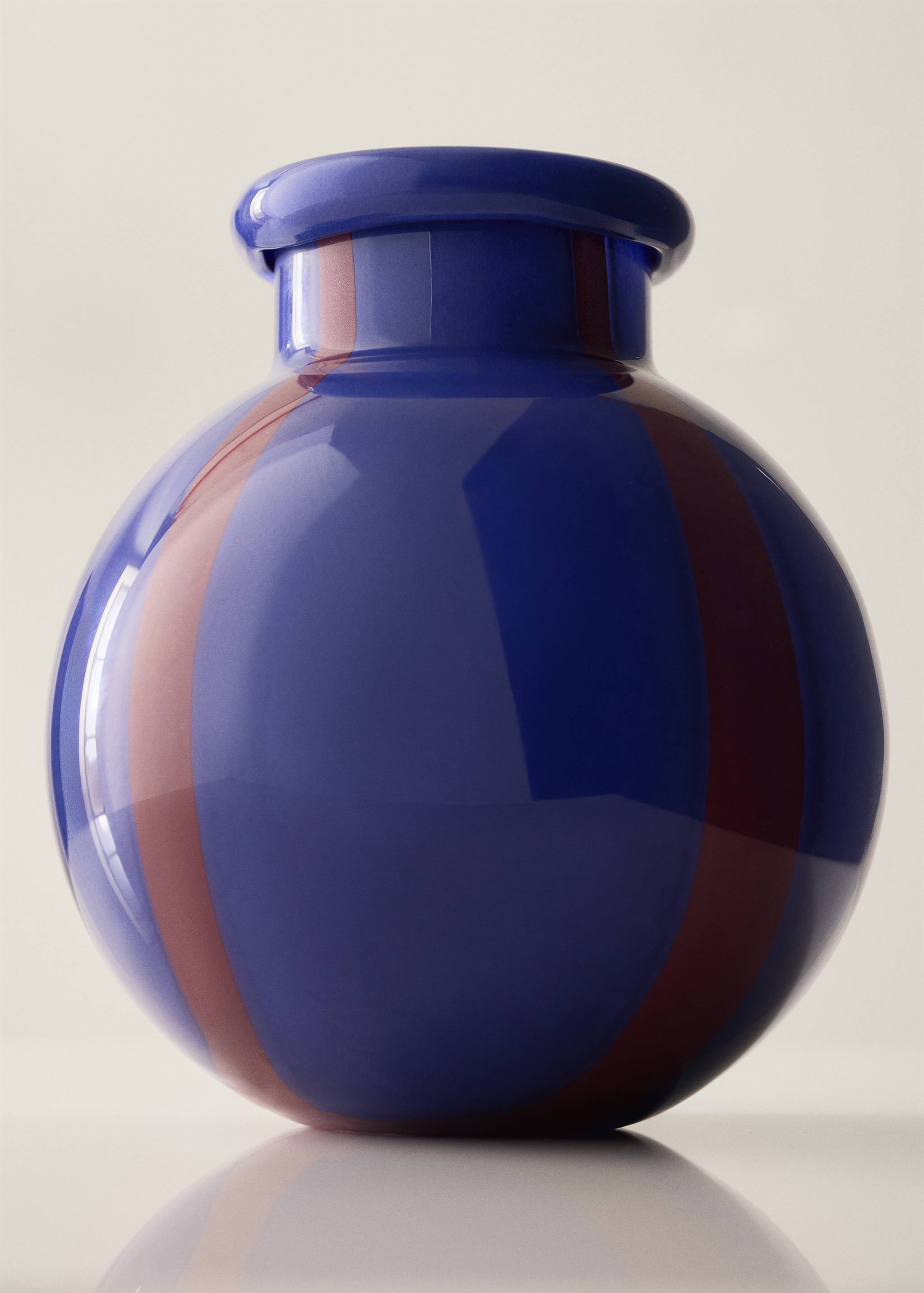 Two-tone vase, 100% glass - General plane