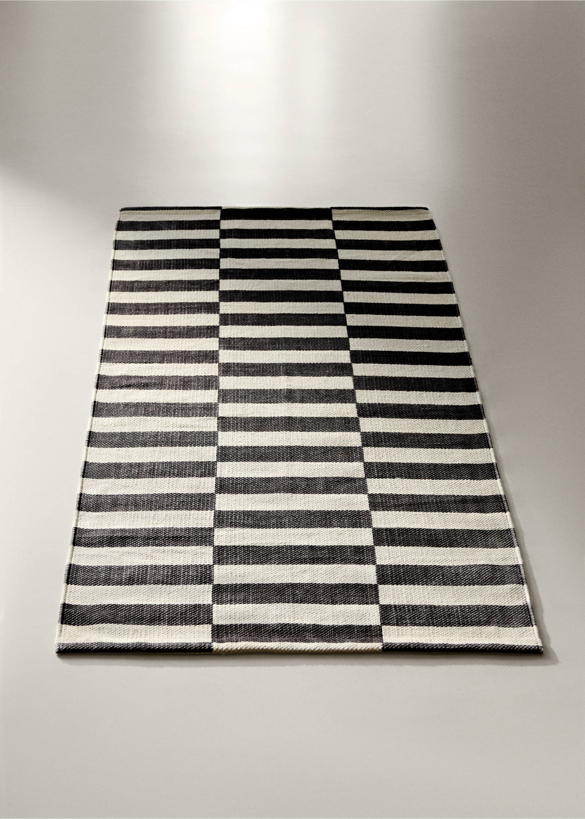 Katoenen vloerkleed met strepenmotief - Overzichtstekening, Chocoladebruin. Ref: 37003296-00.