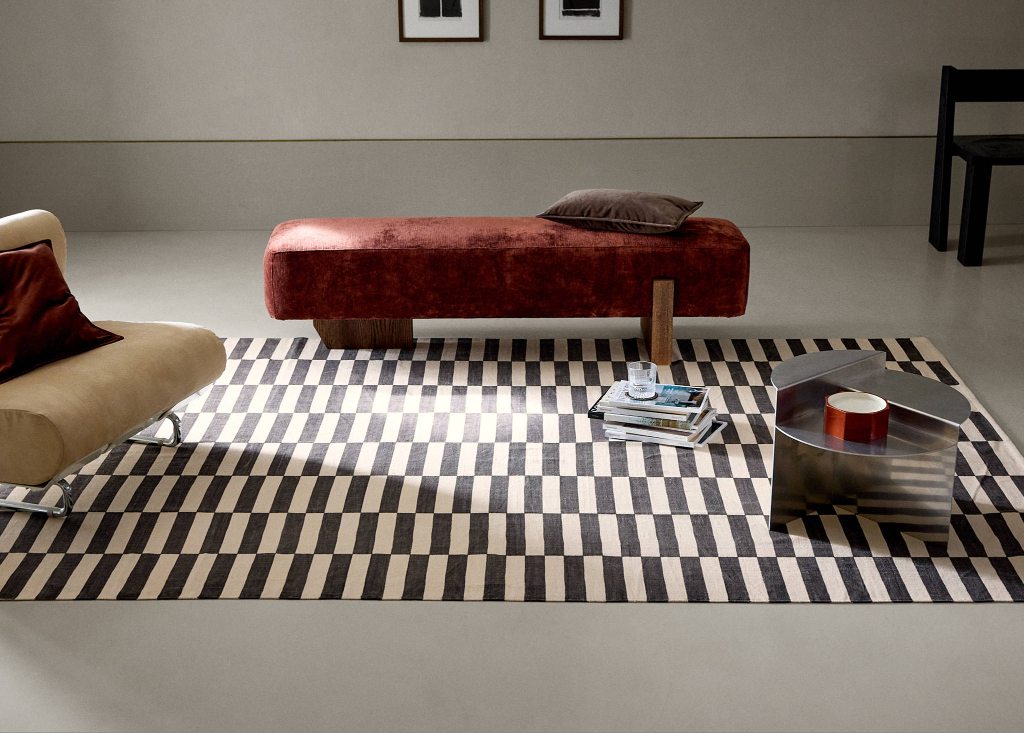 Extra-large striped rug - Panoramic plane