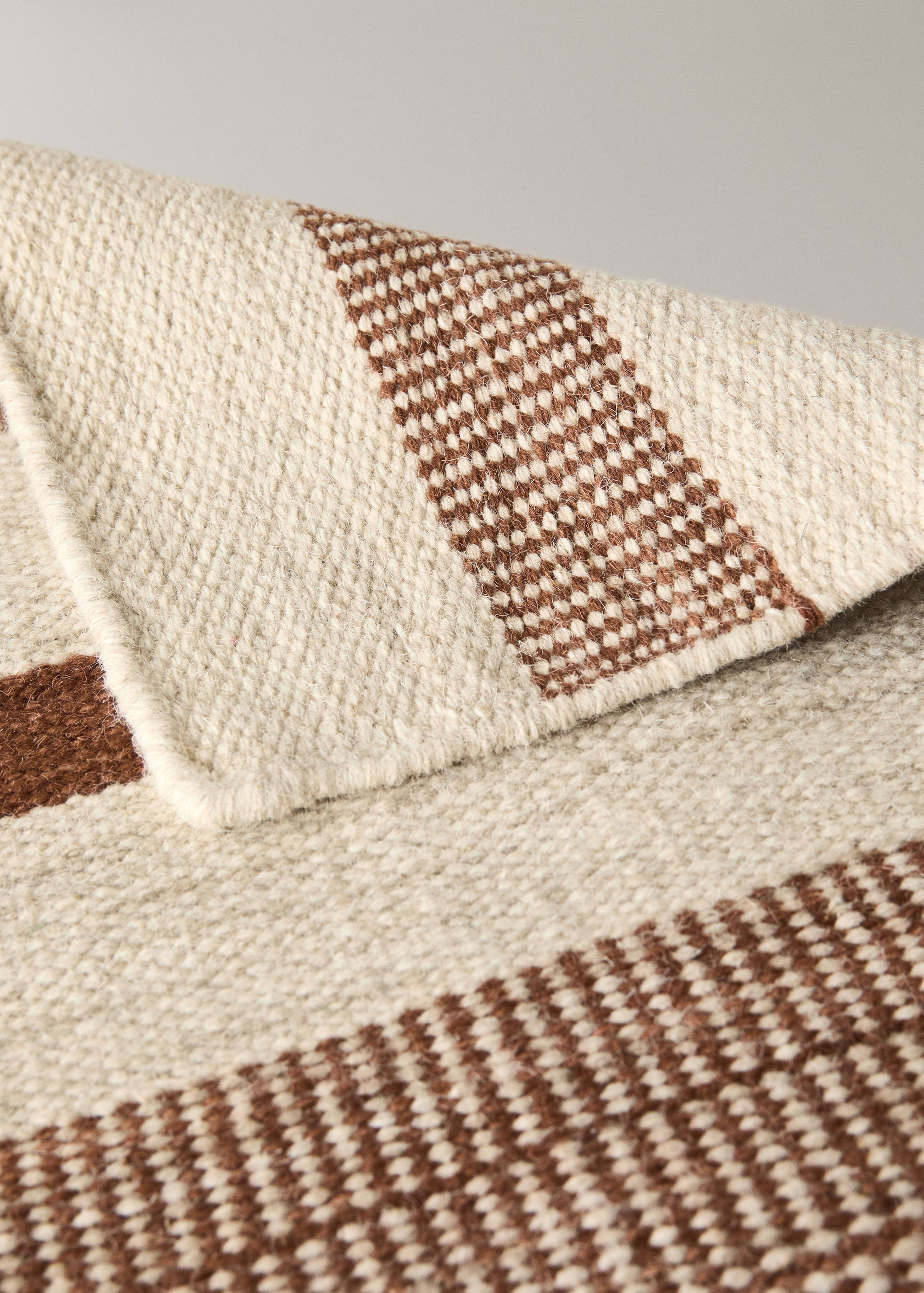 Wool stripe rug - Details of the article 3